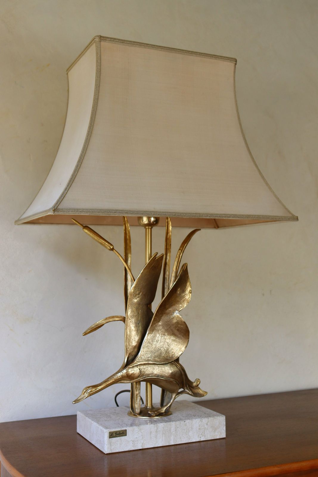 Hollywood Regency Desk Or Table Lamp , Italian Design Vintage Brass Bird And Travertine By L. Galeotti 1970's (St.20) photo for sale