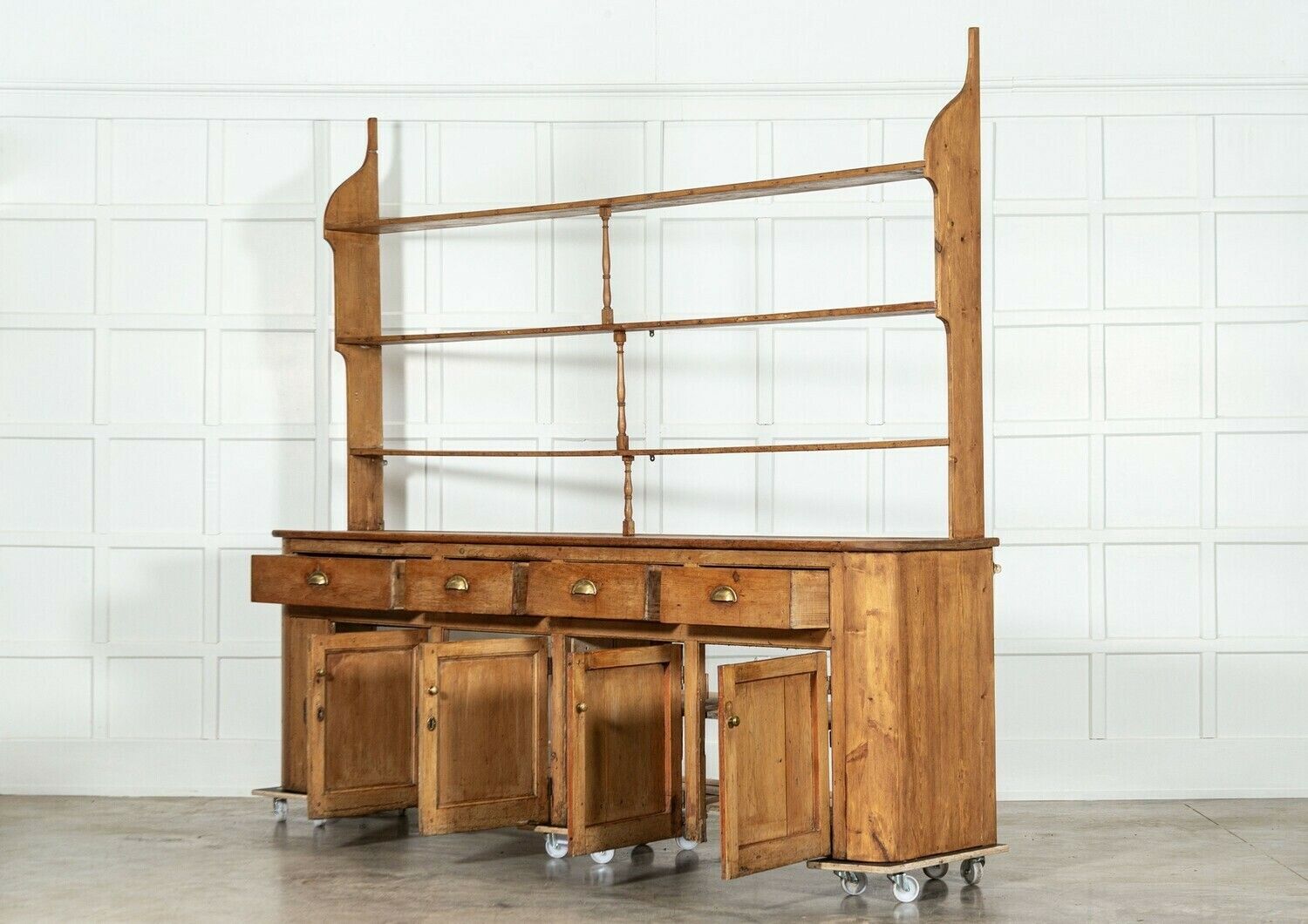 Monumental Estate Made English Georgian Pine Dresser photo 8913.0