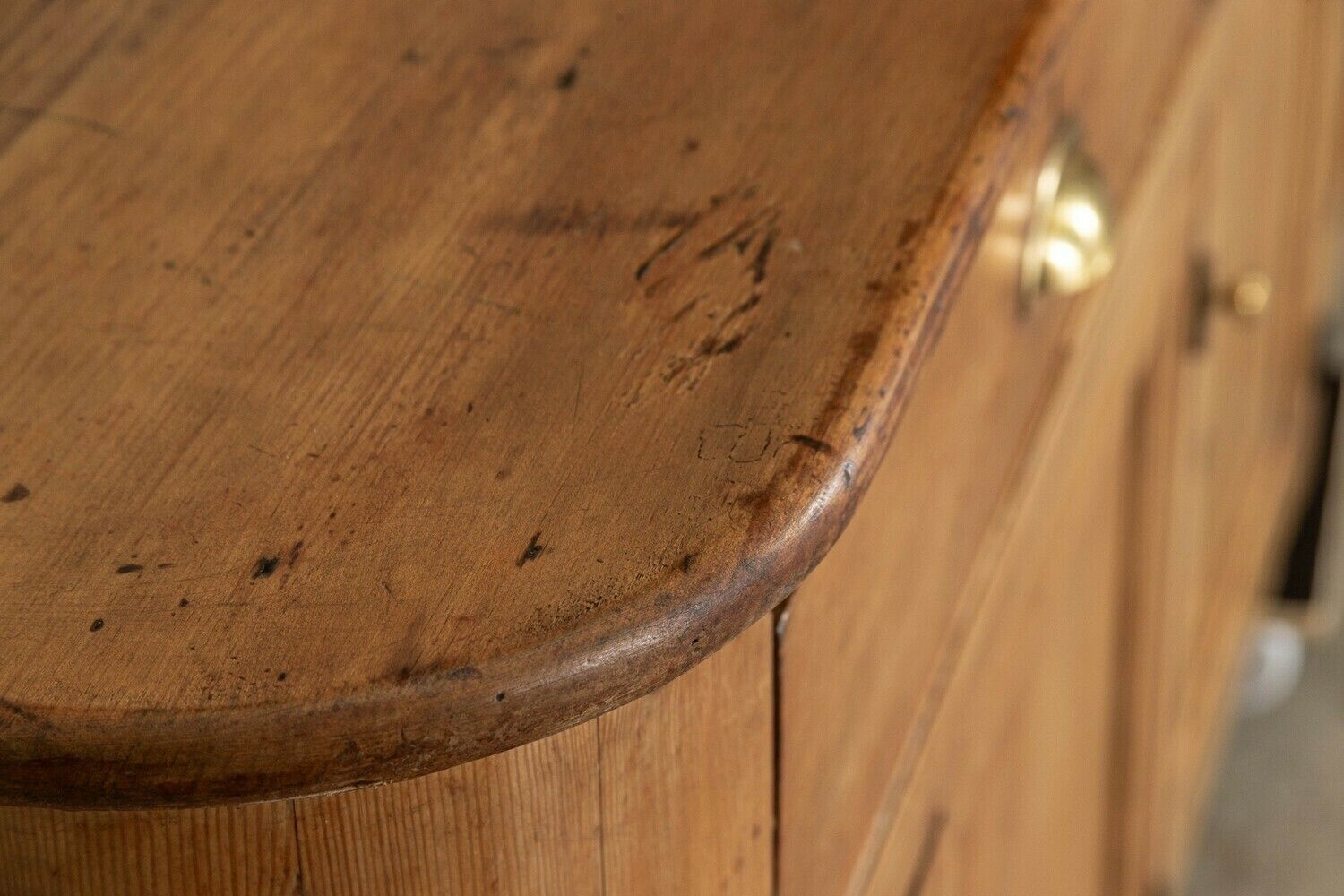 photo furniture Monumental Estate Made English Georgian Pine Dresser