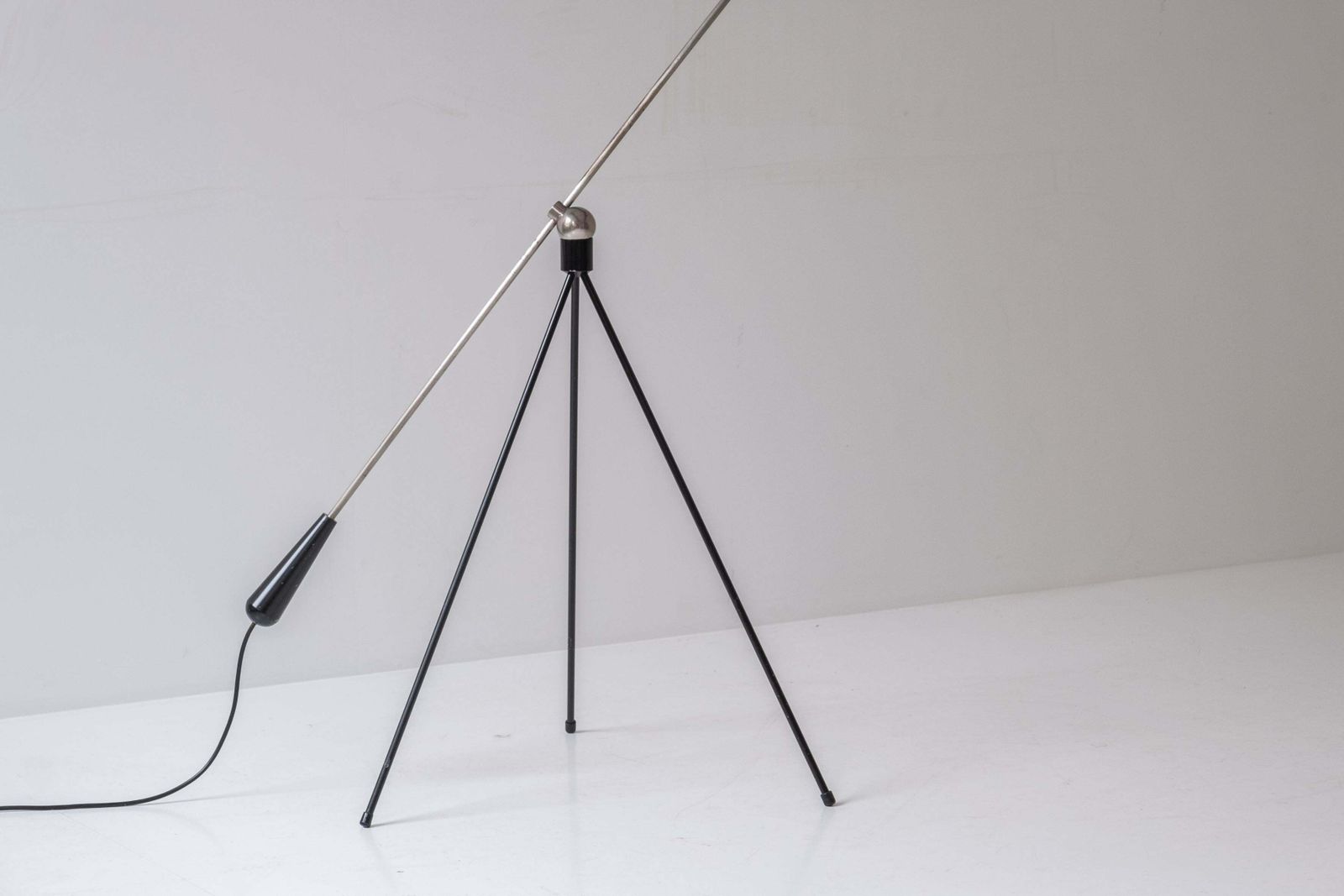 ‘Magneto’ Floor Lamp By H. Fillekes For Artiforte, The Netherlands, 1954 photo vinterior