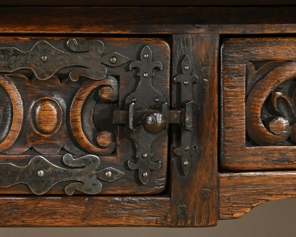 Oak Desk Table, Neo Gothic Style – Early 20th Century photo vintage
