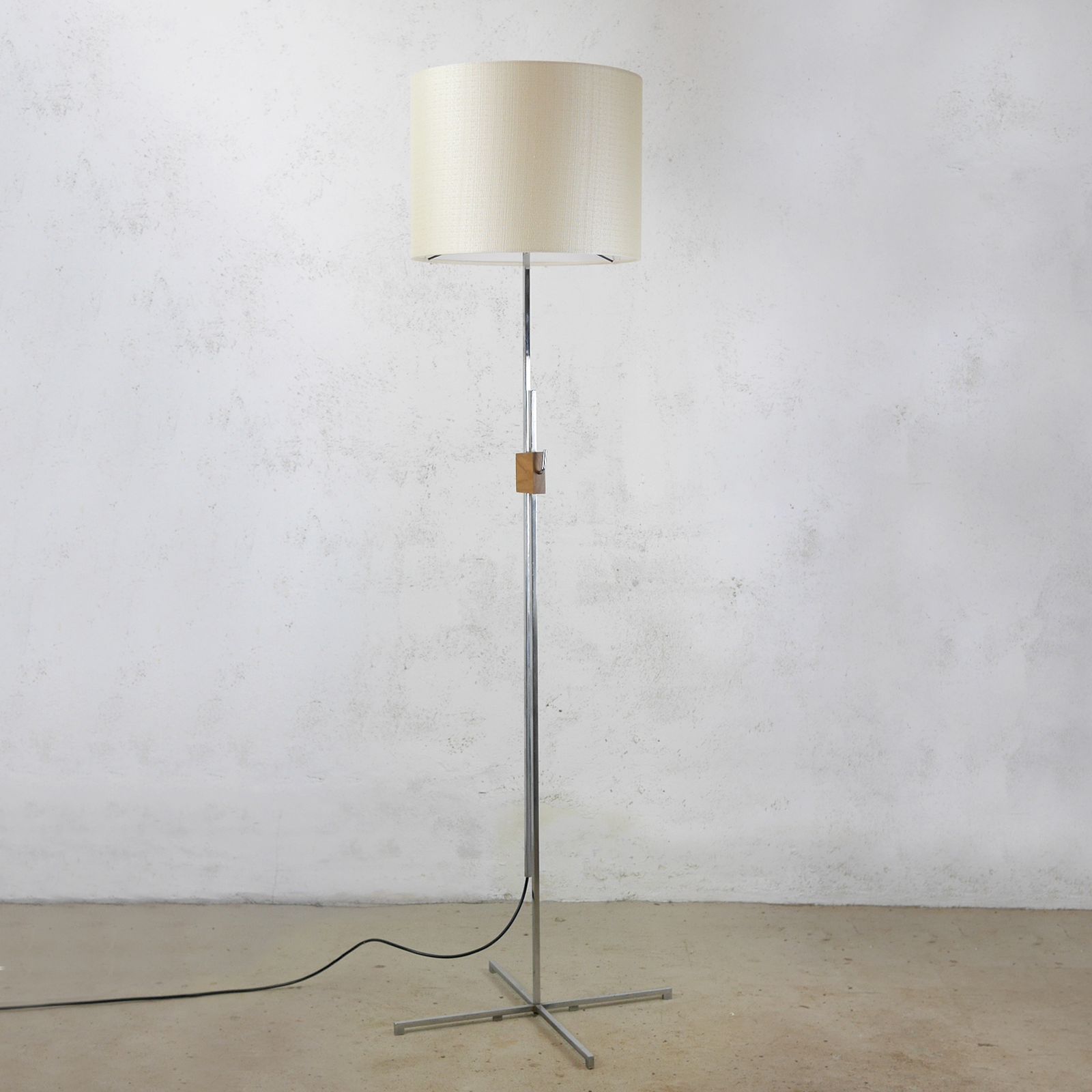 Mid Century Adjustable Chrome Walnut Floor Lamp Light Hans Eichenberger Swedish