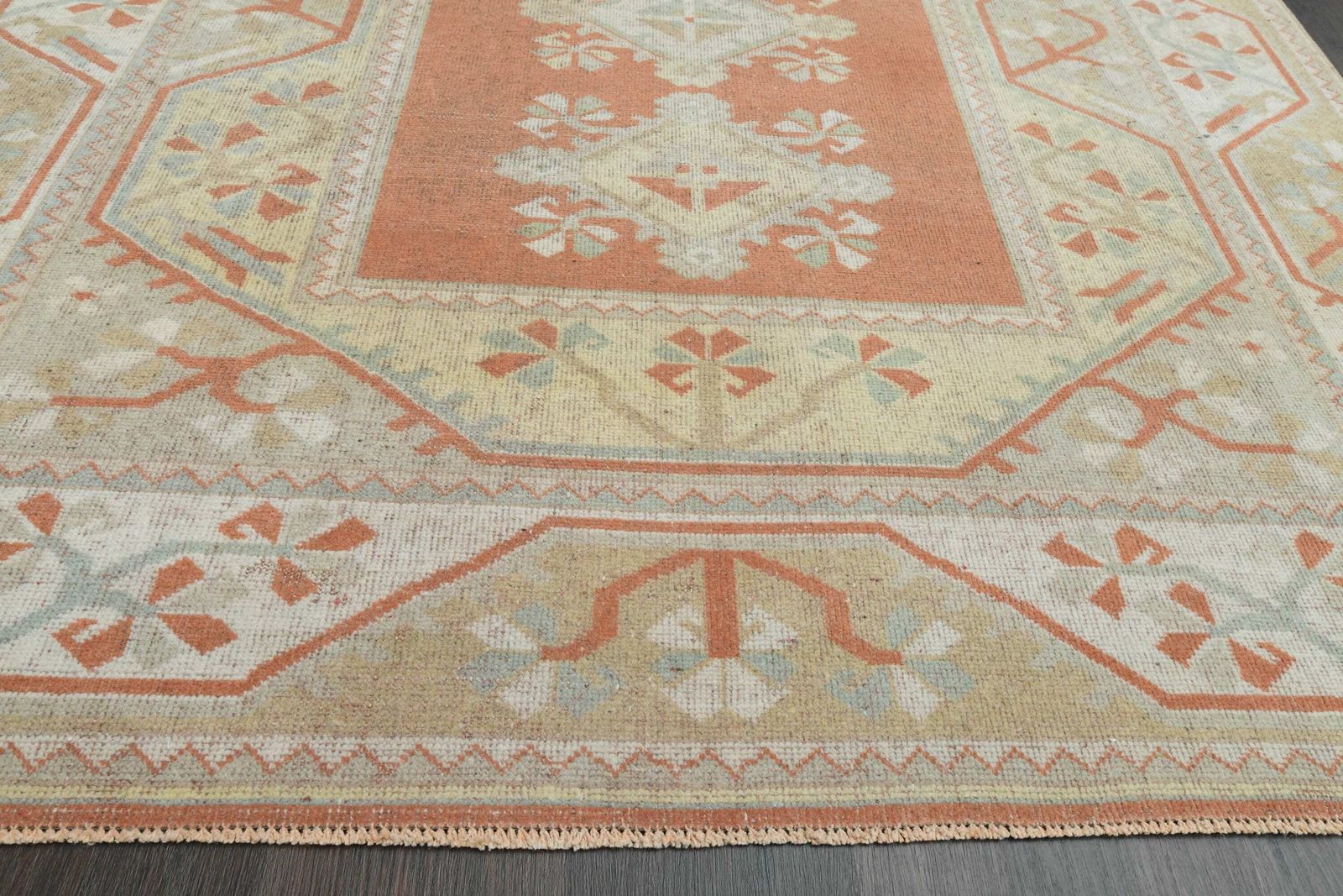 photo furniture 5x8 Antique Rug, Orange Beige Rug, Turkish Oushak Rug, Handmade Vintage Rug, 5x8 Area Rug, Living Room Rug, Washable Wool Rug, 5.2x8.1 Ft