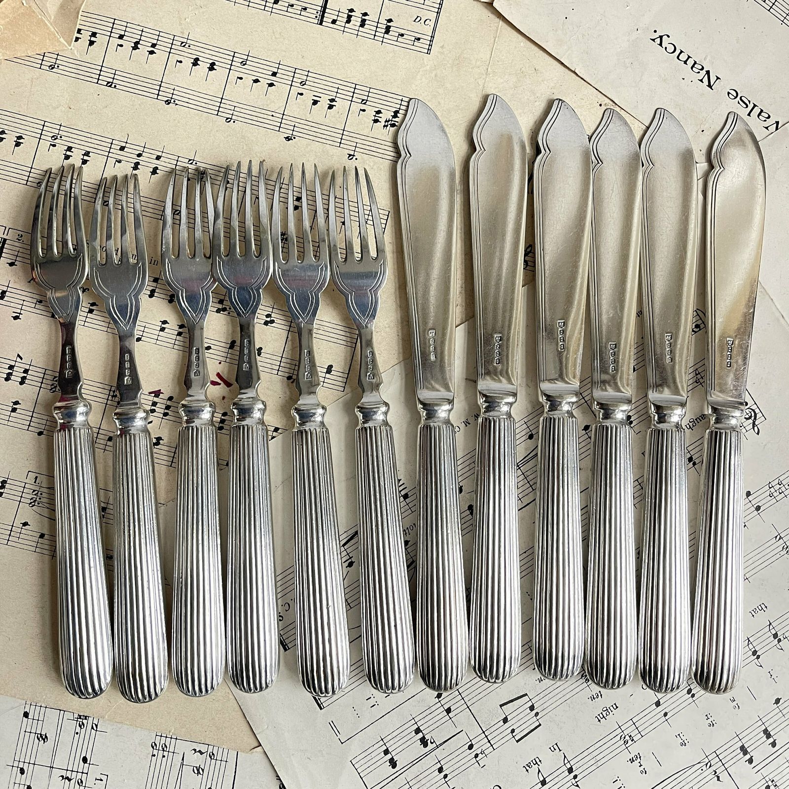 Vintage Fish Cutlery Silver Plated   Reed Pattern   Set Of 6 Flatware   Food Photography Props   Atkin Brothers Sheffield photo vinterior