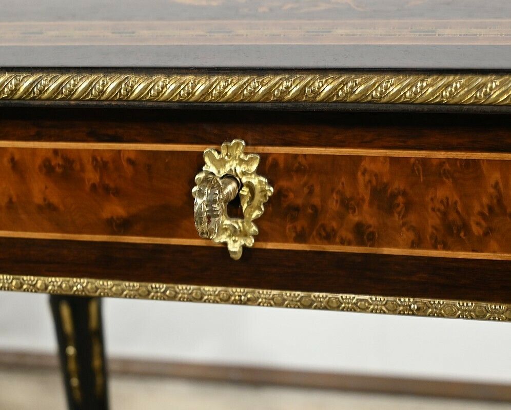 photo vinterior Small Louis XVI Style Living Room Table, Napoleon III Period – Mid 19th Century