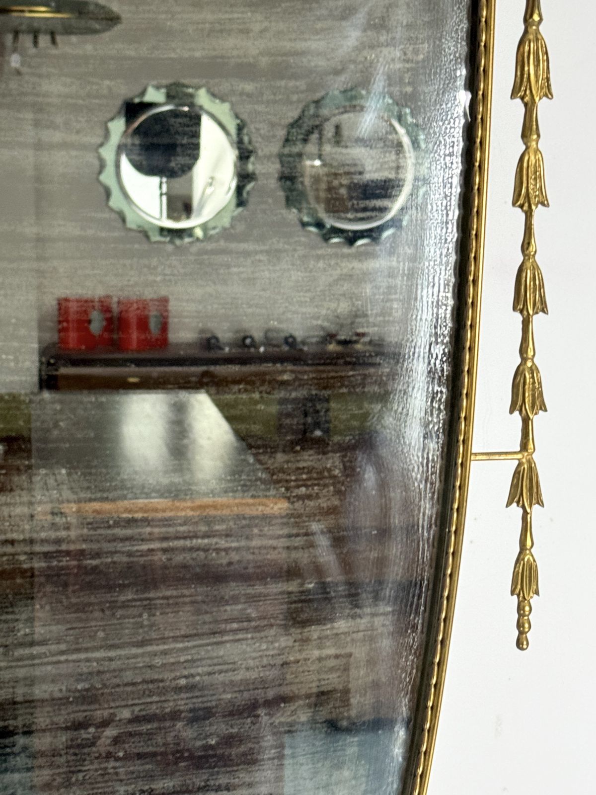 Mid Century Italian Mirror In Brass. Italy 1950s photo Home Decor