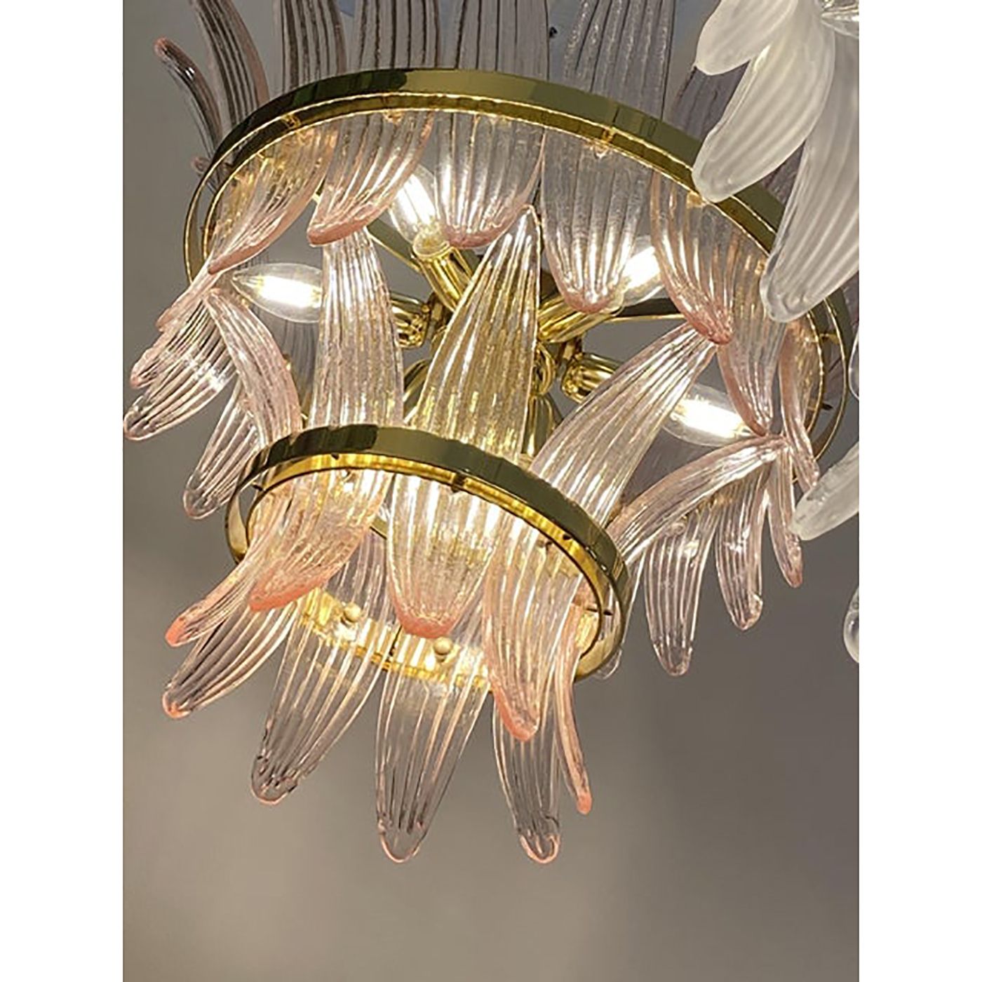 Contemporary Pink "Palmette" Murano Glass Chandelier photo furniture