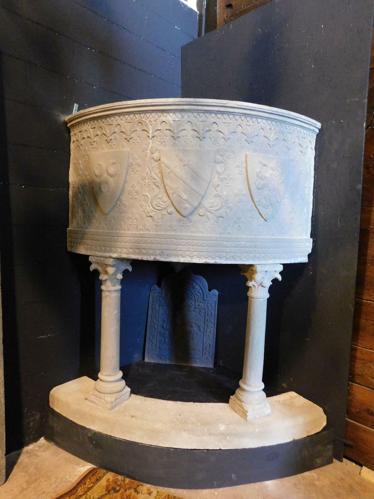 Corner Huge Fireplace In Serena Stone, Carved With Coats Of Arms, Tuscany photo for sale