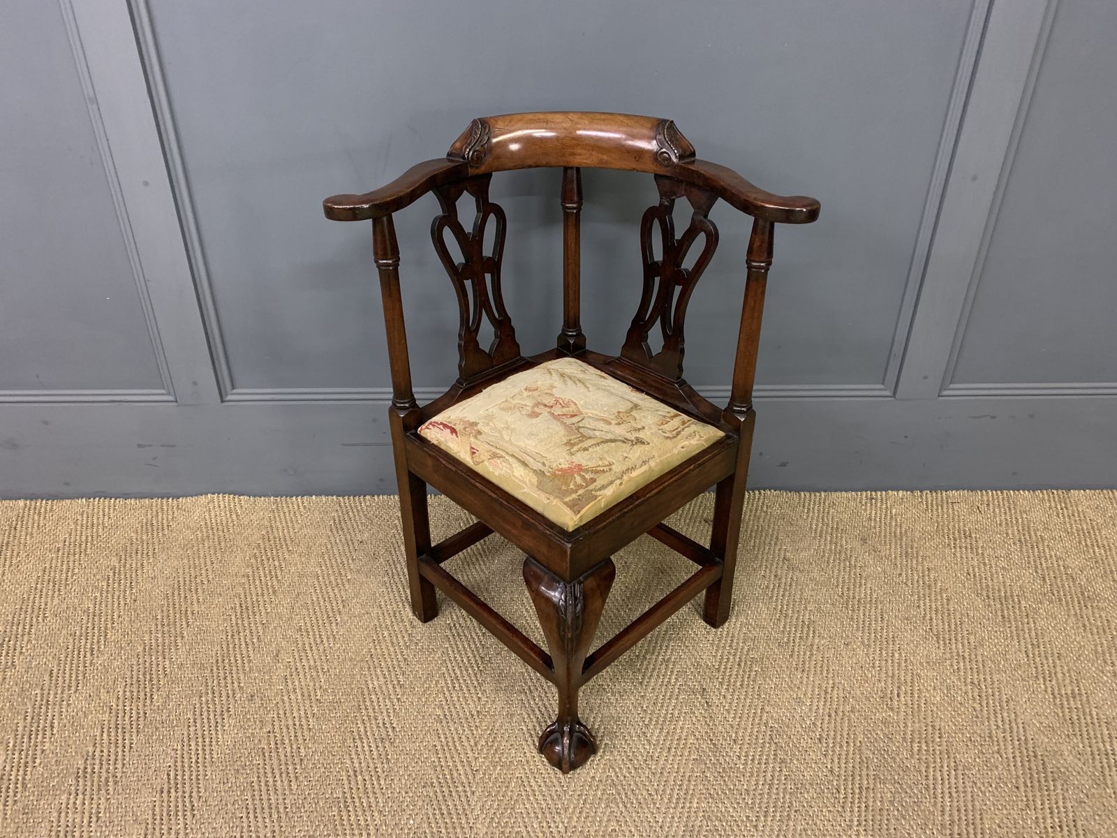 Georgian Walnut Childrens Chair