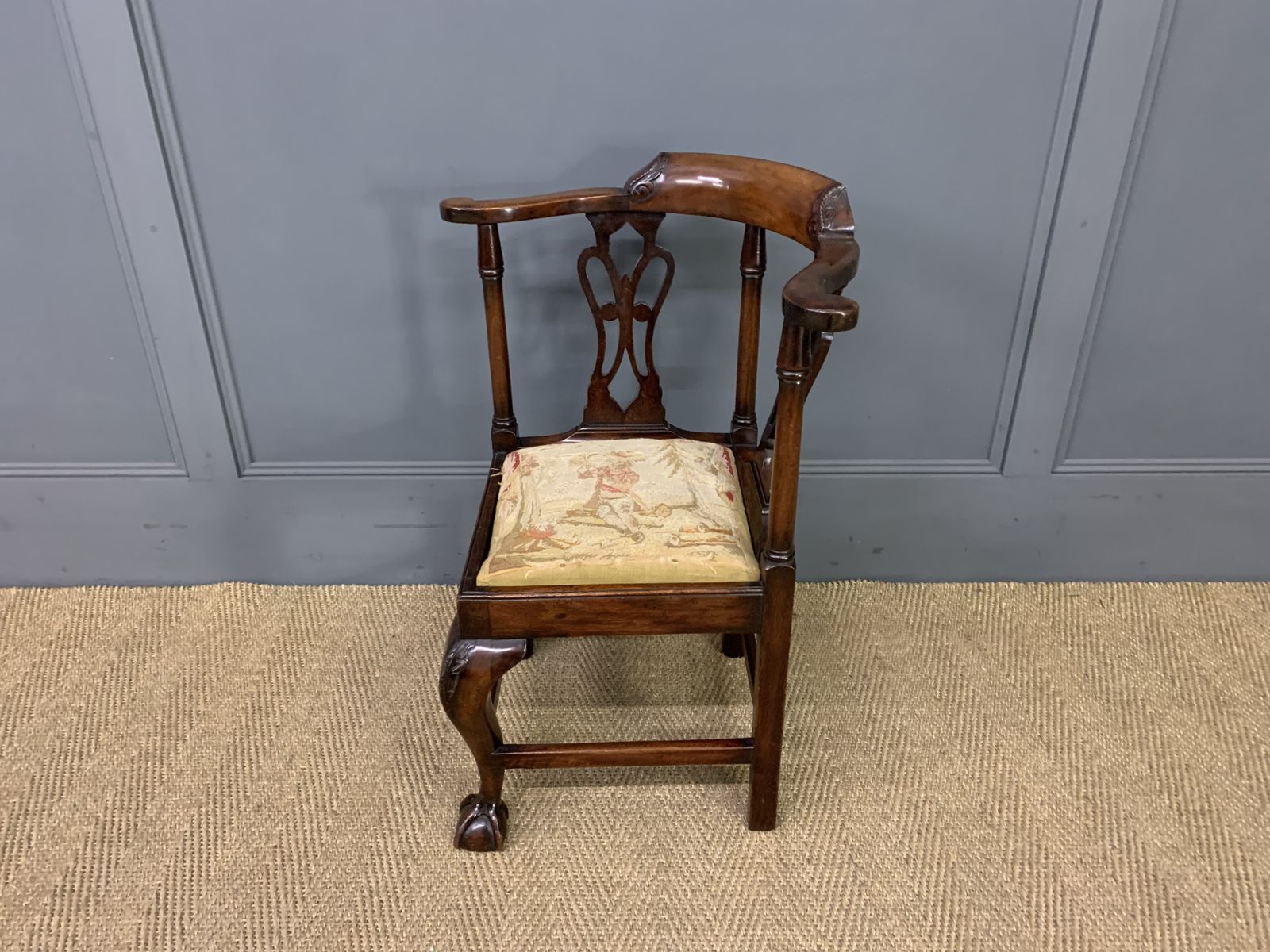 Georgian Walnut Childrens Chair photo vinterior