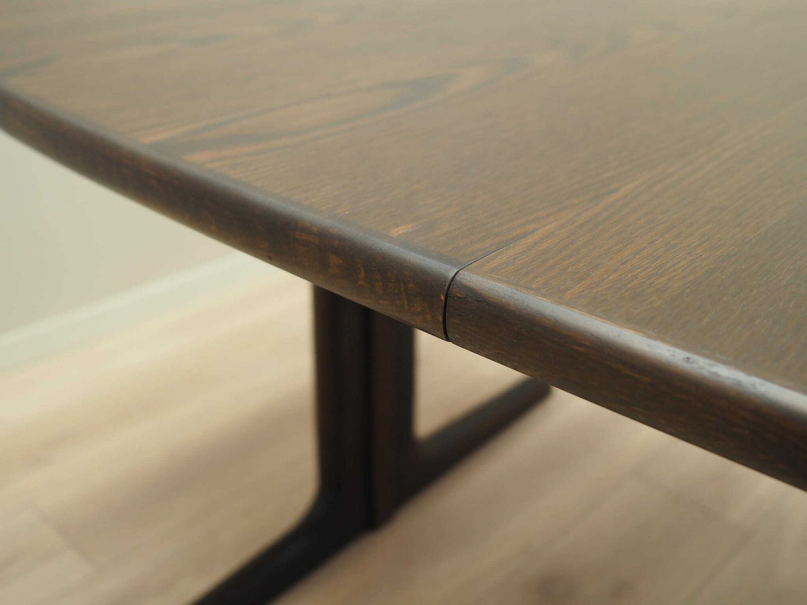 photo vinterior Oak Table, Danish Design, 1970s, Manufacturer: Skovby