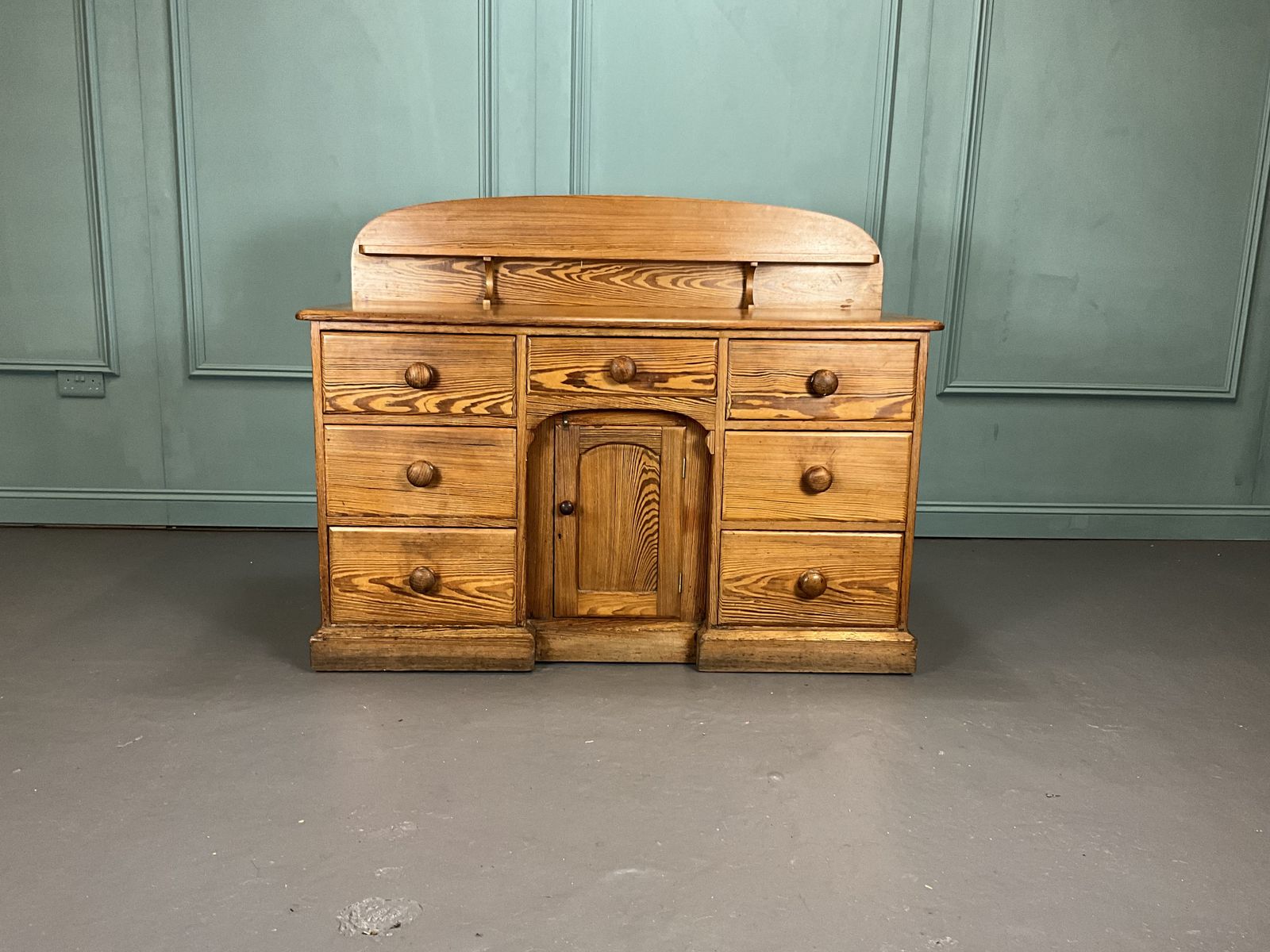 Pitch Pine Farmhouse Dresser, 1920s photo 495.0