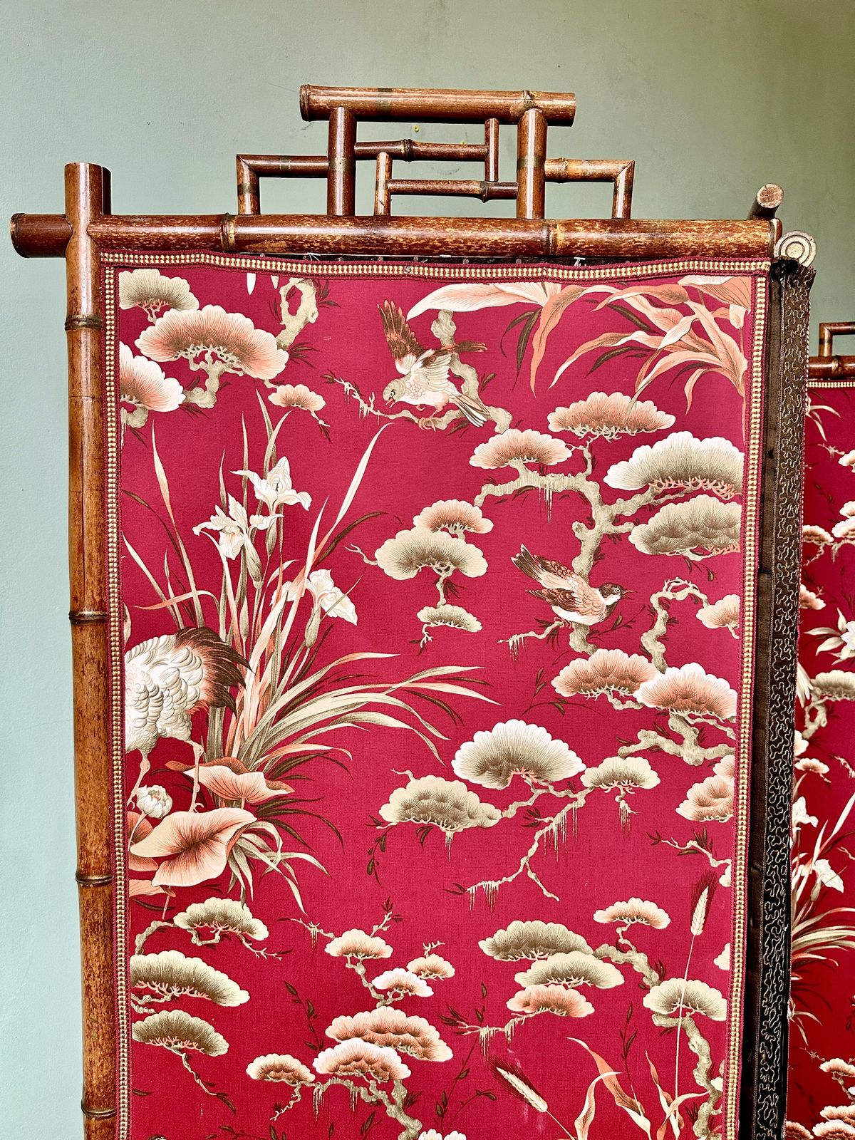 photo furniture Large C19th Japanese Silk & Bamboo Screen Or Room Divider