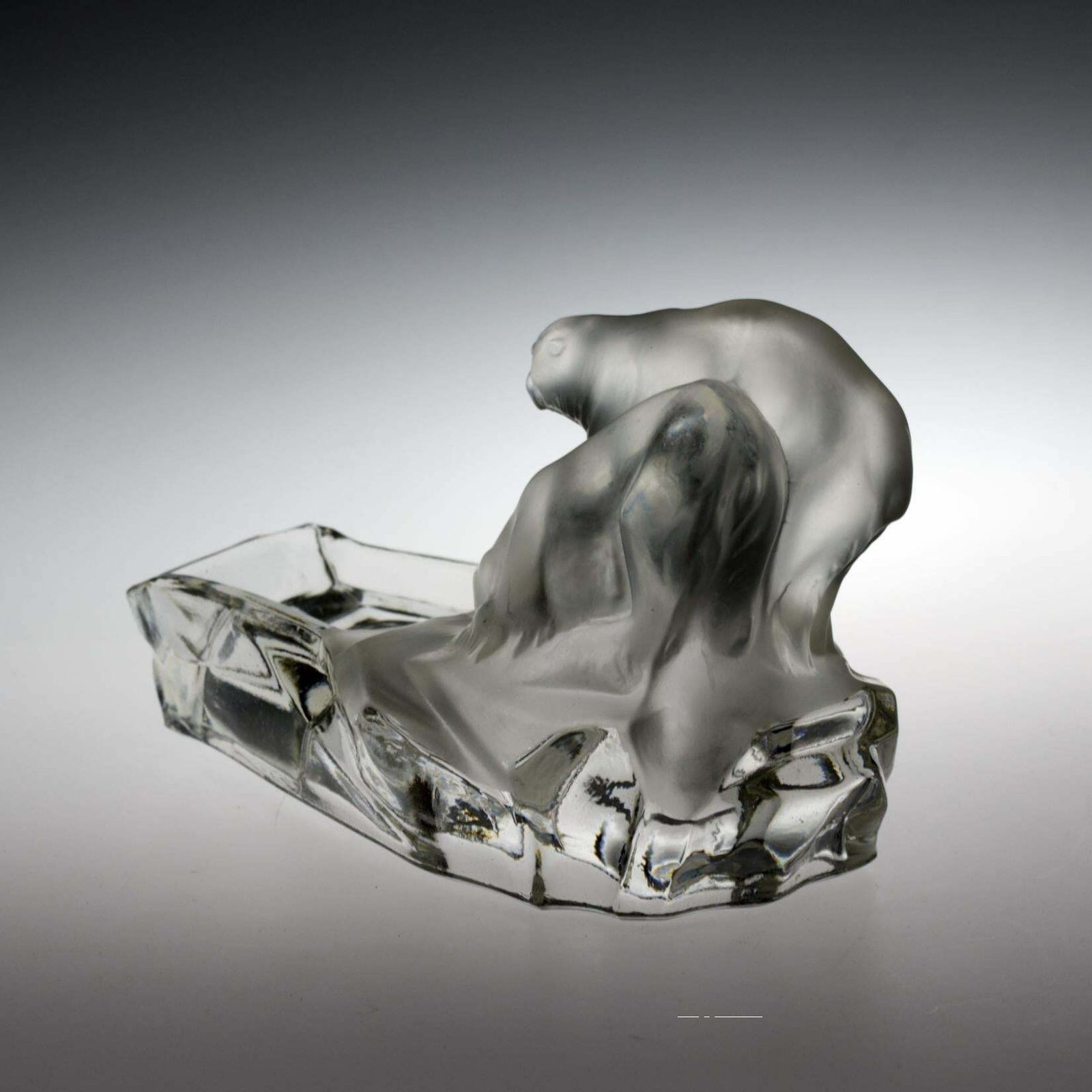 Bohemian Feigl And Morawetz Libochovice Art Deco Glass Polar Bears Ashtray 1930s photo 192.0