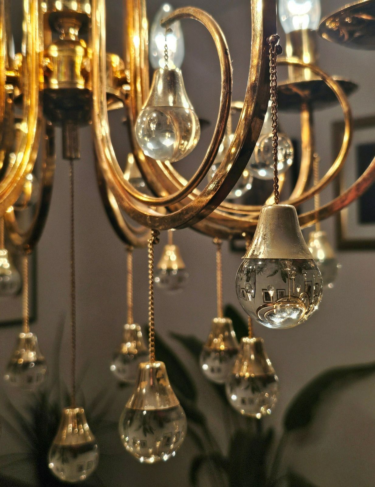 Rare Mid Century Modern Crystal And Gilt Bronze Chandelier By Gaetano Sciolari // Made In Italy In 1960s photo vinterior