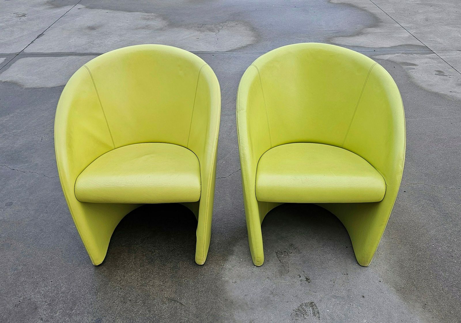 1 Of 5 Club Chairs Model Intervista By Poltrona Frau In Chartreuse Leather Designed By Massimo And Lella Vignelli // Made In Italy In 1989 photo Furniture