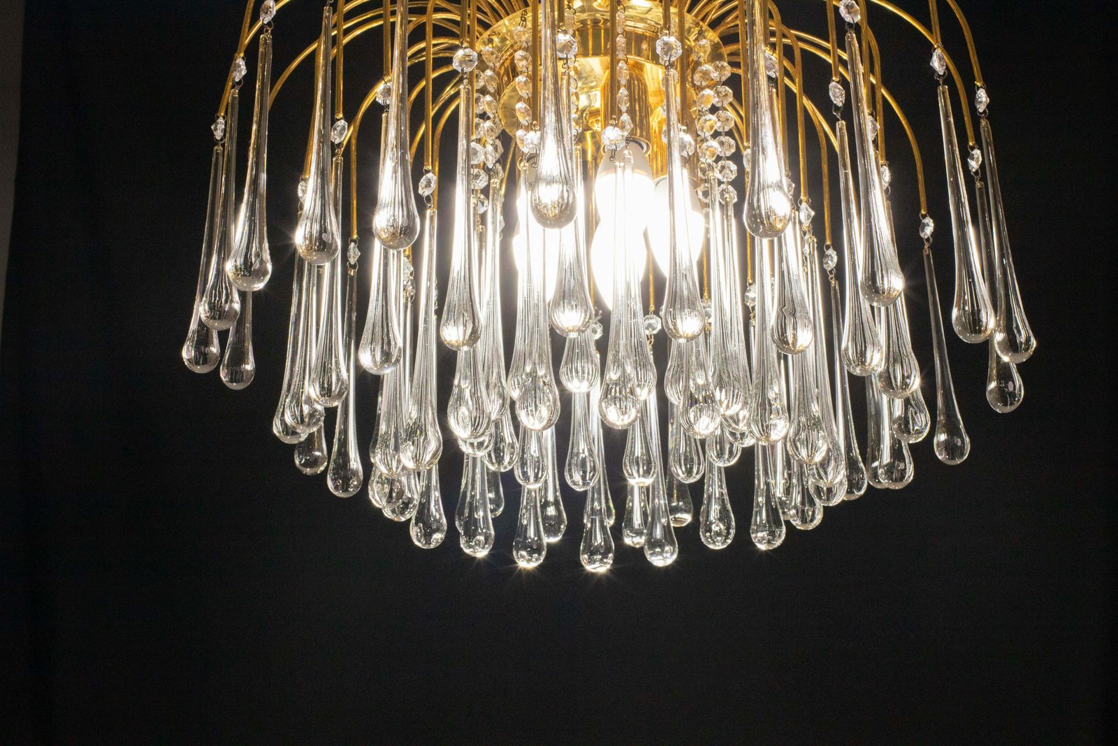 3053.0 Pair Of Lady White, Murano Chandelier White Drops, 1970s photo