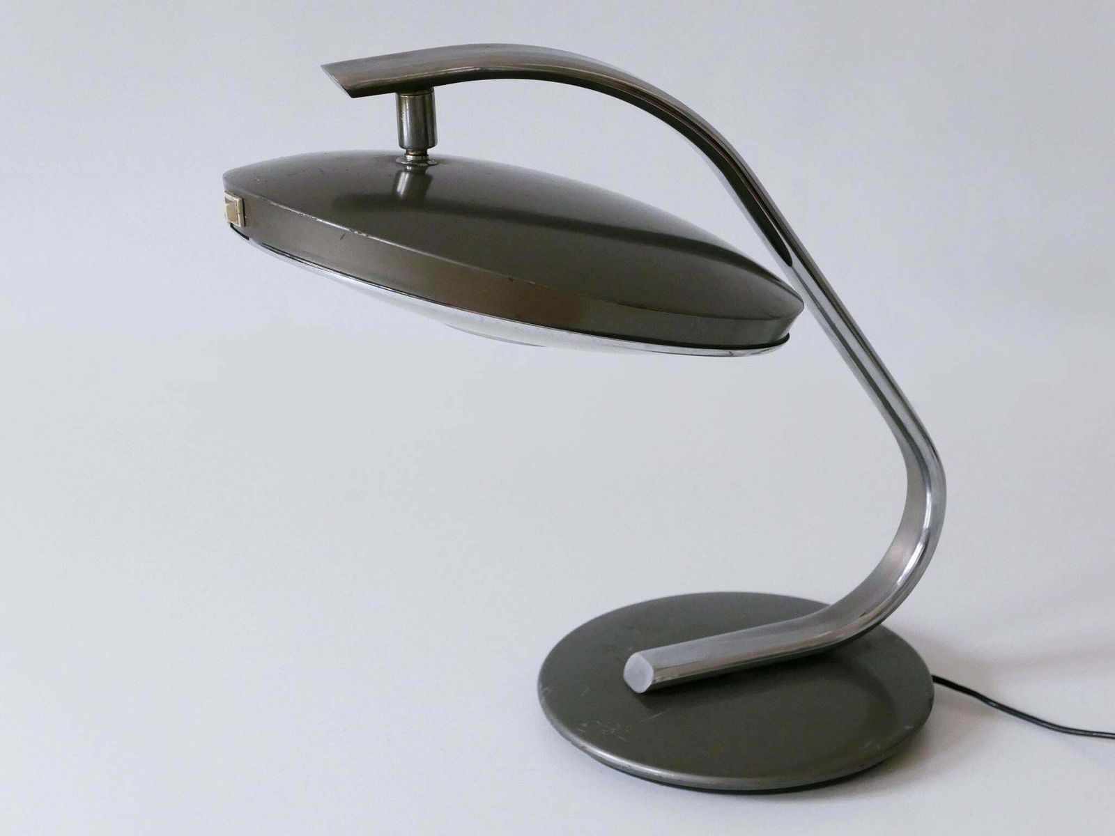Mid Century Modern Desk Light Or Table Lamp 'Boomerang' By Fase Spain 1960s photo vinterior