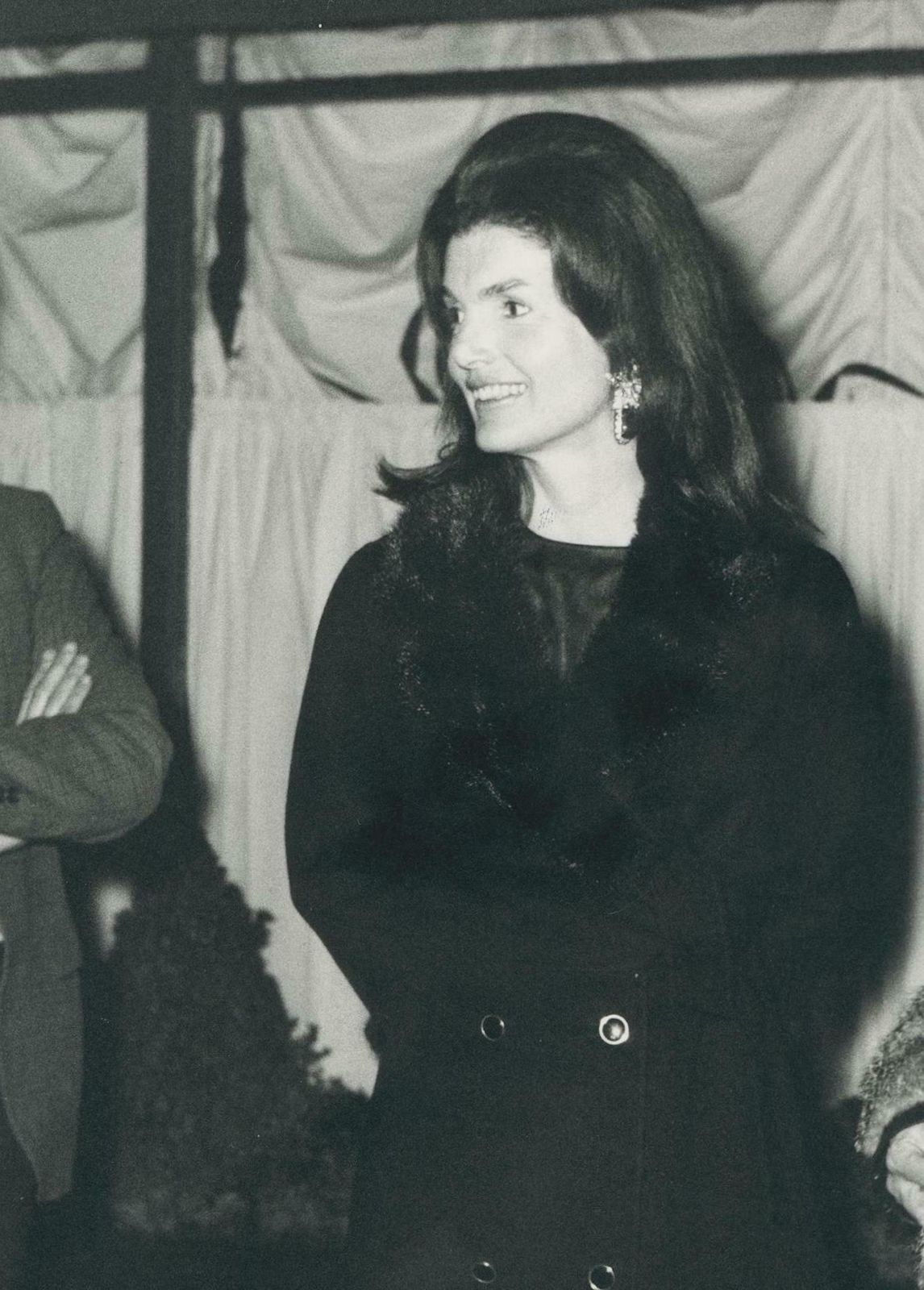 Unknown Ari And Jackie Onassis, Black And White Photography, Paris 1970s photo furniture