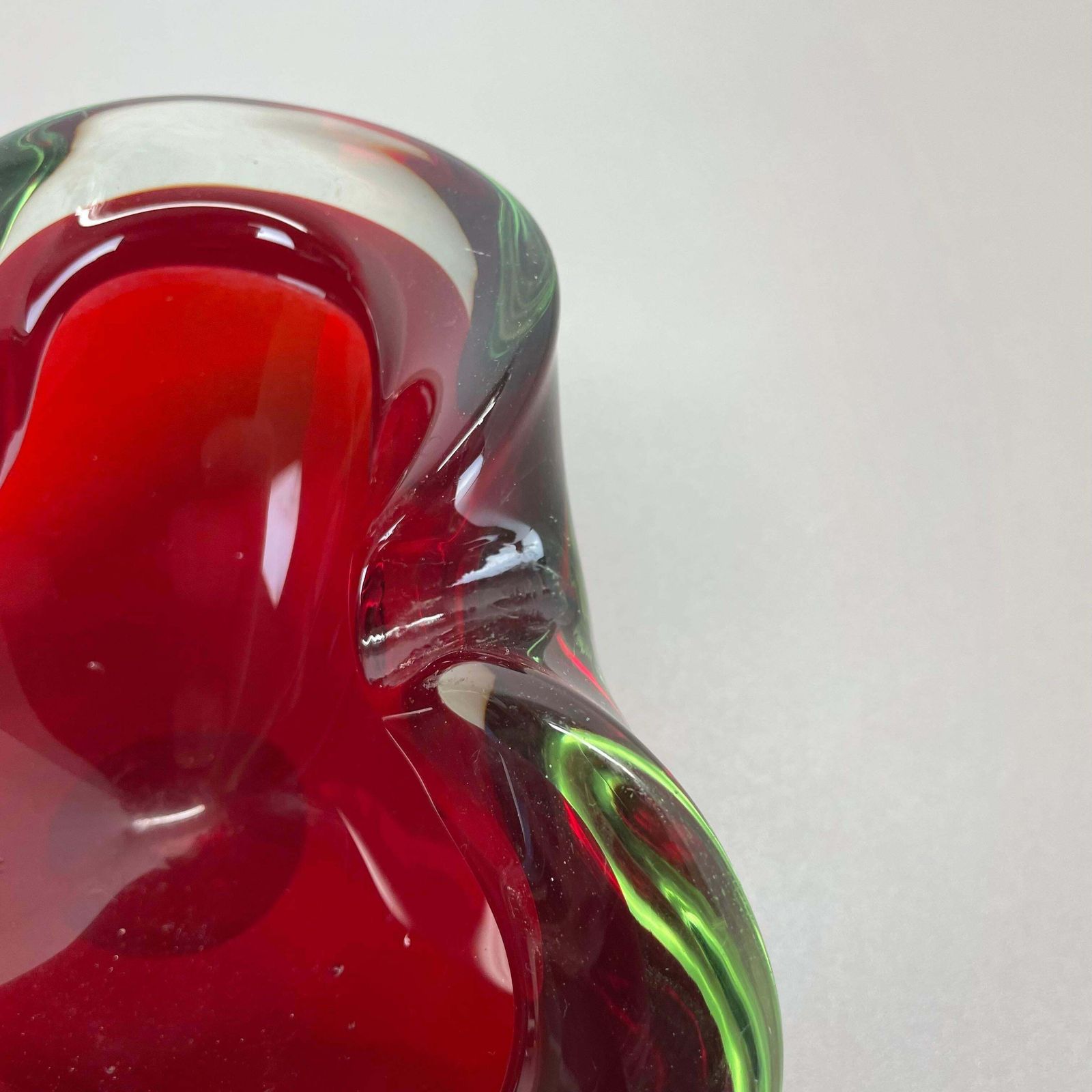Large Murano Glass "Red Green" Bowl Element Shell Ashtray Murano, Italy, 1970s photo buy