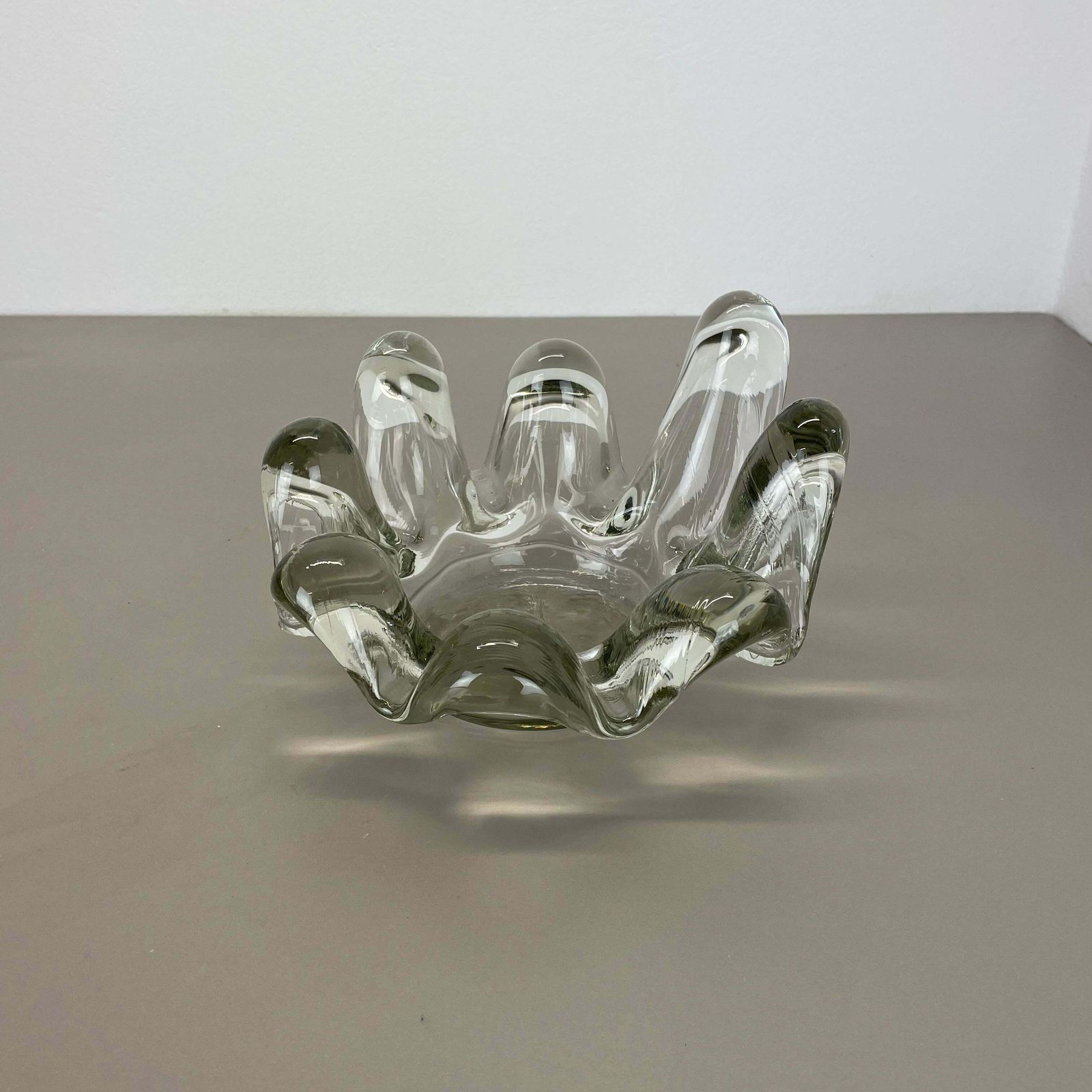 Large 3.2kg Lucid Glass "Brutalist" Bowl Element Shell Ashtray, France, 1970s photo Home Decor