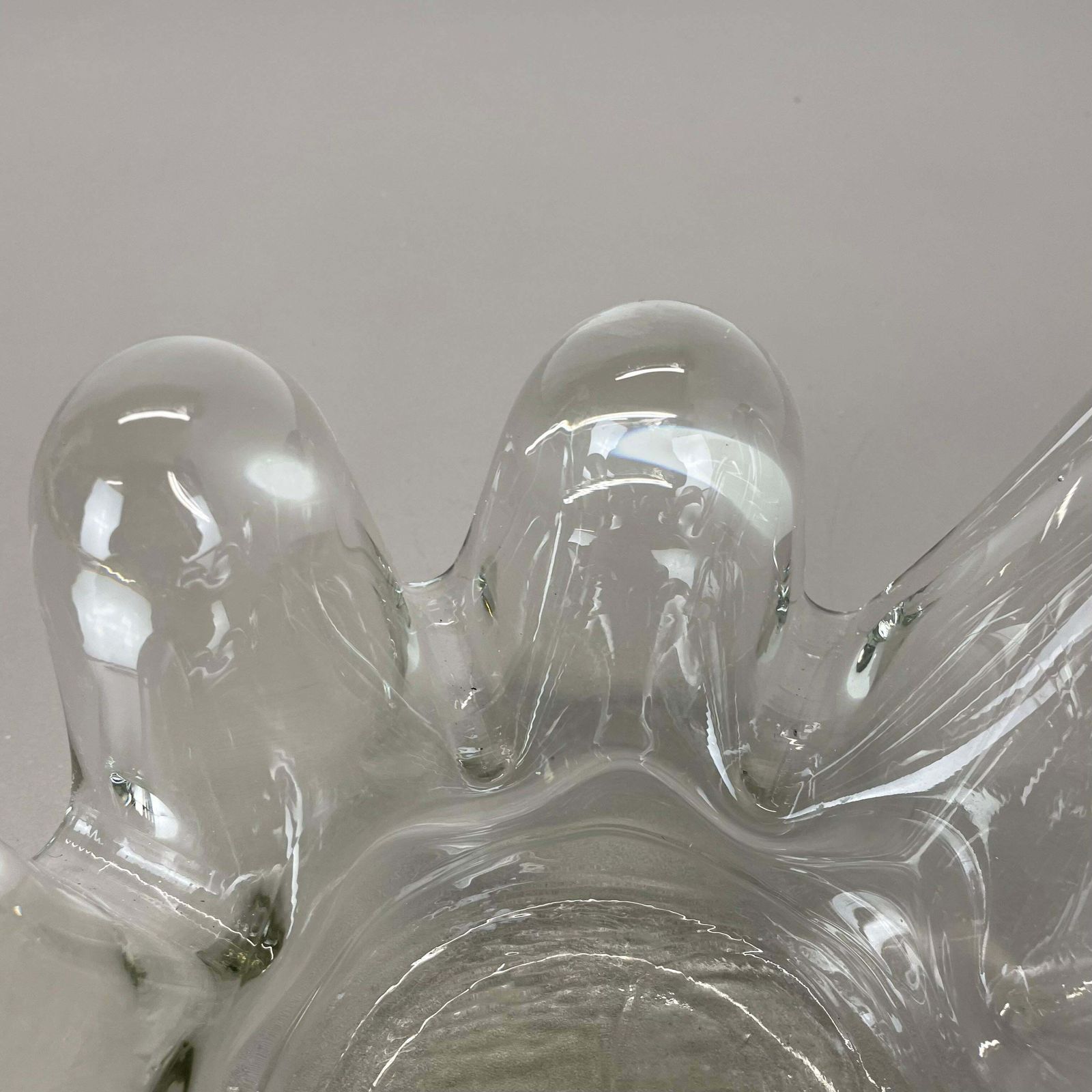 Large 3.2kg Lucid Glass "Brutalist" Bowl Element Shell Ashtray, France, 1970s photo vintage