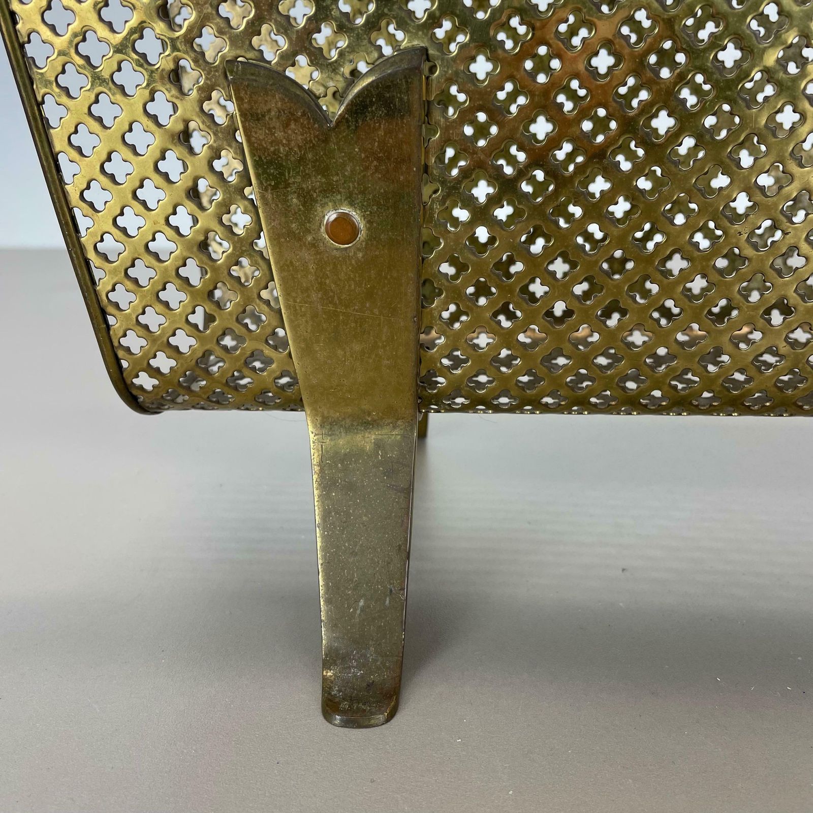 photo vintage Unique Mategot Aubock Style Brass And Bamboo Magazine Holder, Austria 1950s