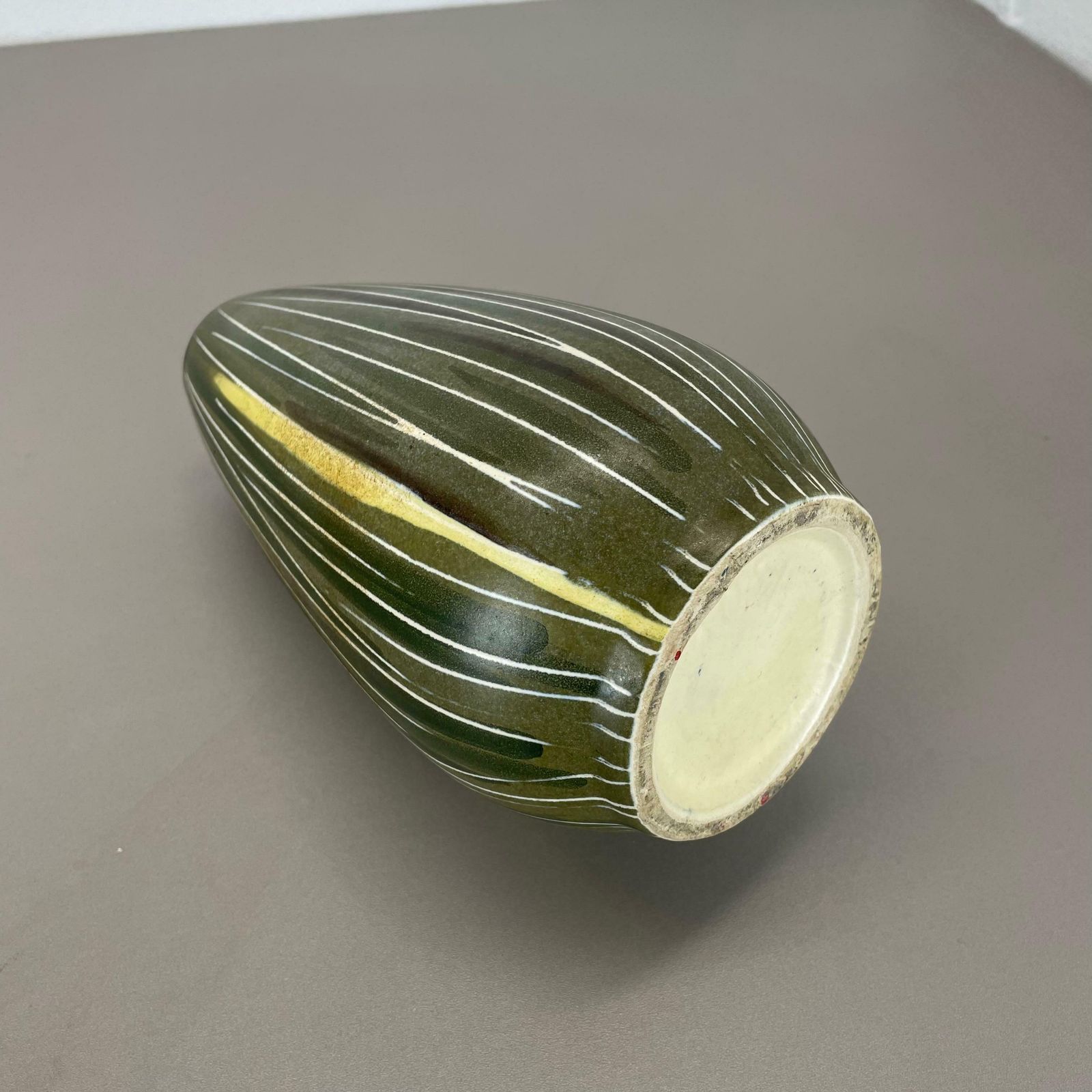 photo vinterior Rare Lovely Pottery Fat Lava "Lines" Vase By übelacker Ceramics, Germany, 1970