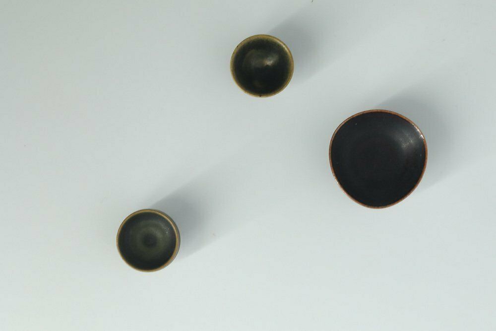 Small Mid Century Scandinavian Modern Collectible Brown Stoneware Bowls By John Andersson For Höganäs Ceramics, 1950s, Set Of 3 photo furniture