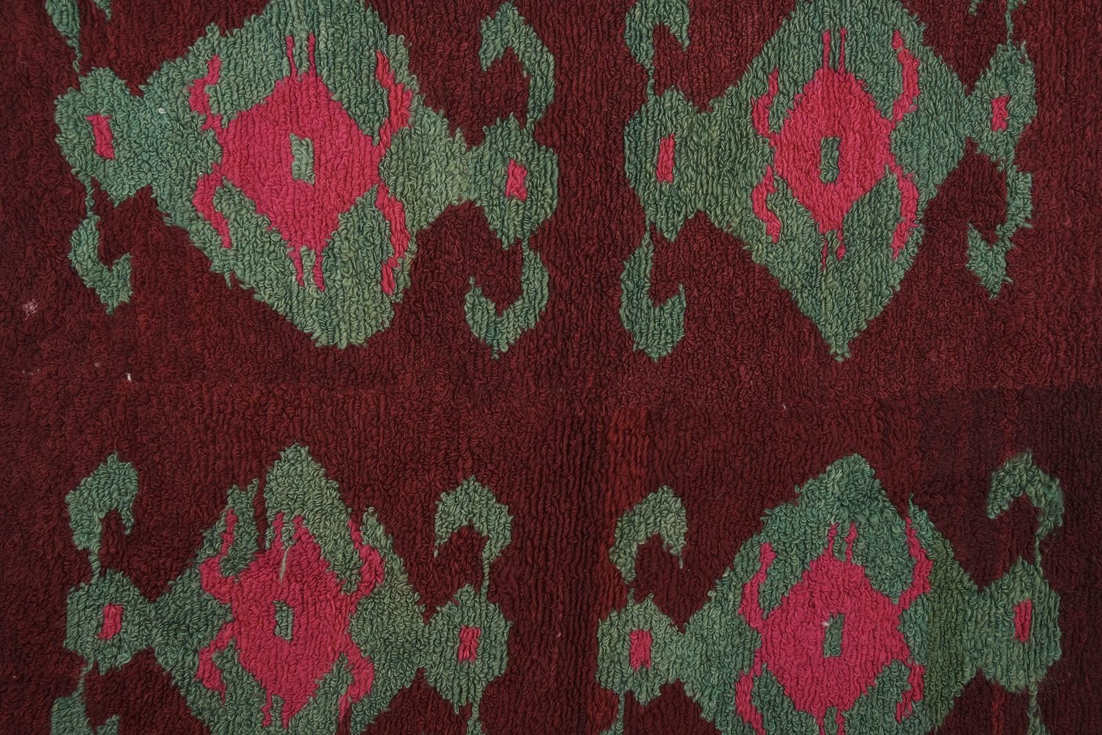 photo furniture 1970 Vintage Turkish Tulu Rug 115 X 130 Cm