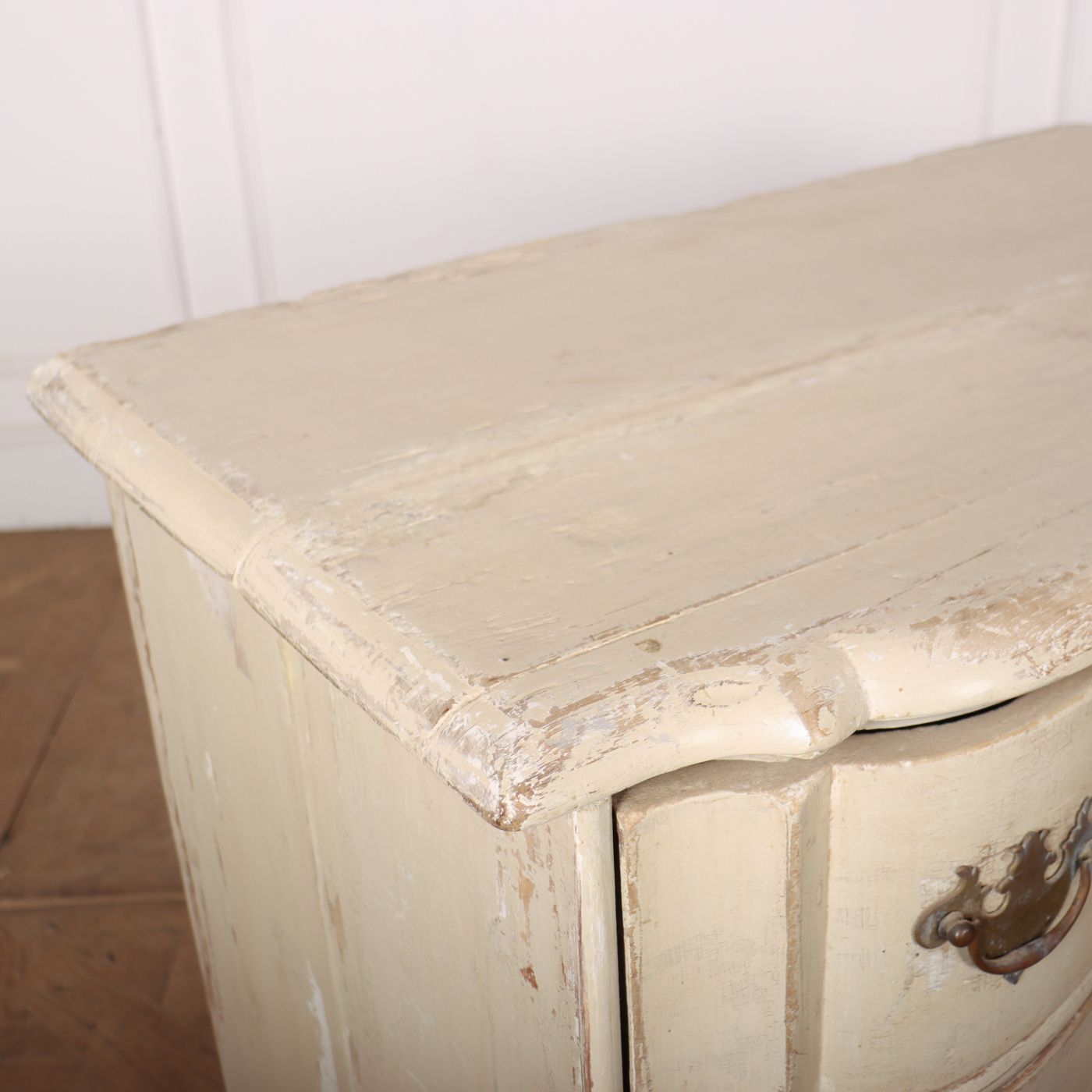 Commodes & Chest Of Drawers  » 18th Century Original Painted Commode photo vintage