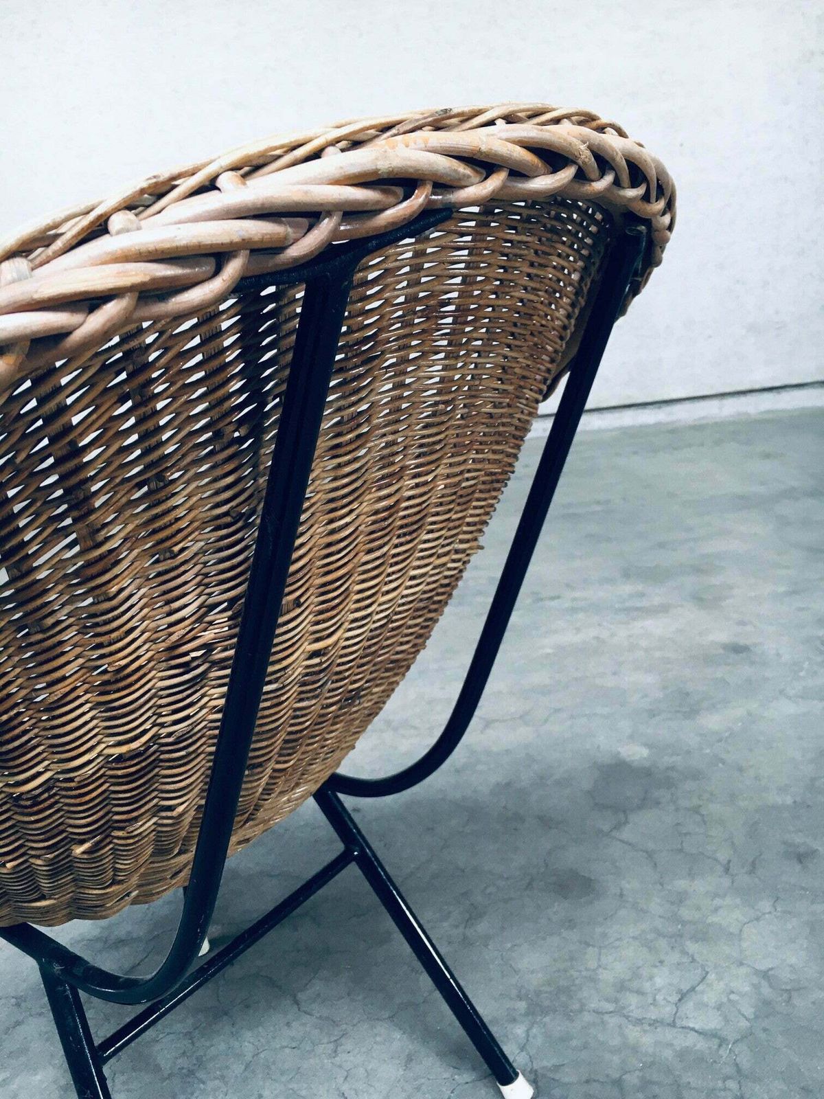 800.0 Wicker Lounge Chair In The Style Of Dirk Van Sliedregt For Rohé Noordwolde, Netherlands 1960's photo
