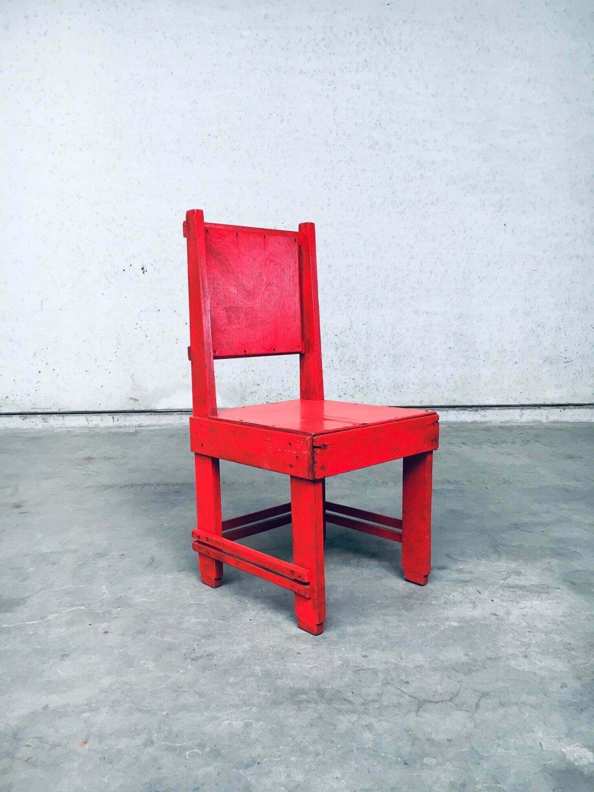 photo for sale De Stijl Beweging Ontwerp Rode Stoel, Toegeschreven Aan Jan Wils, Jaren 1920, Nederland