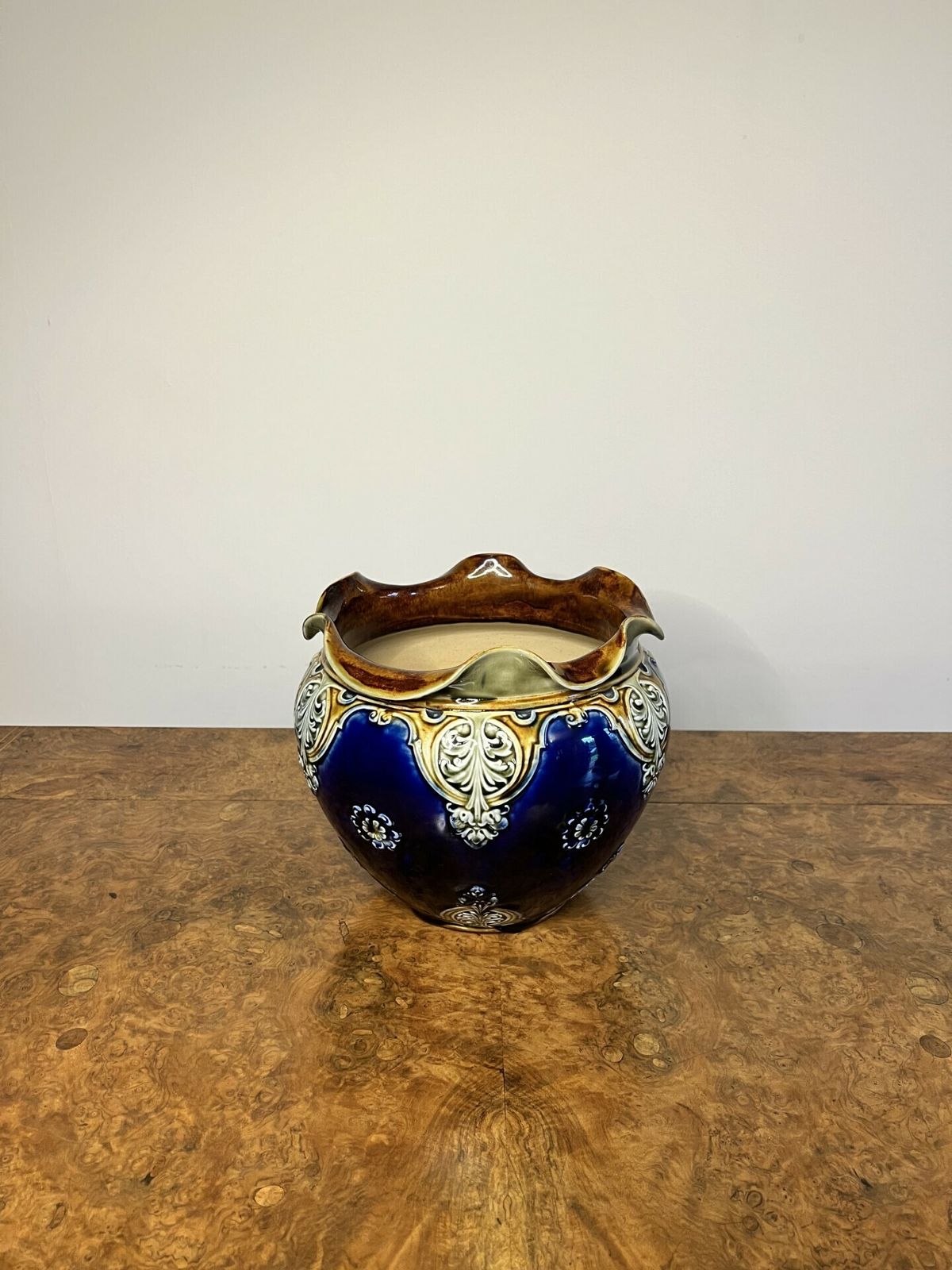 Wonderful Antique Quality Doulton Lambeth Jardiniere photo 395.0