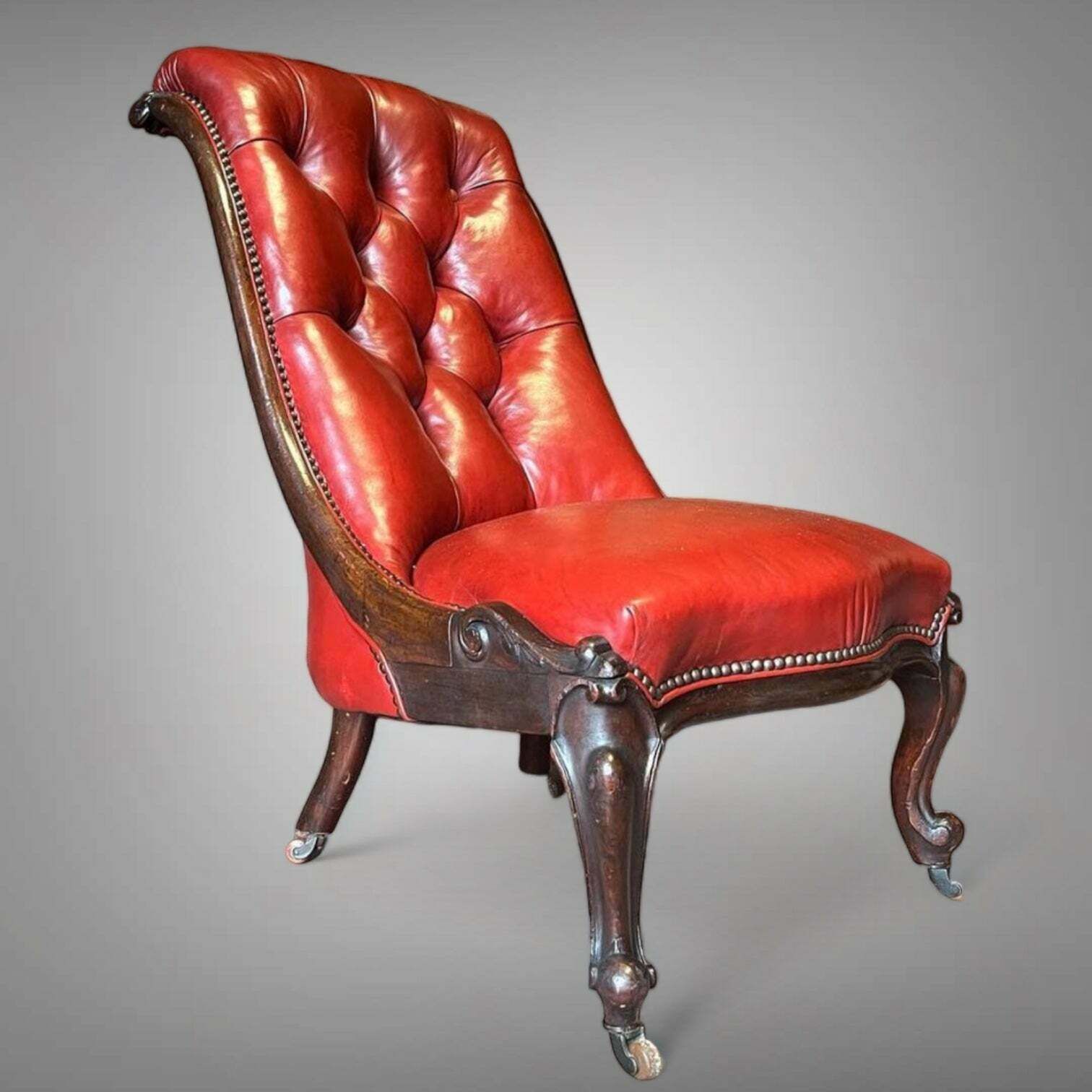 Beautiful Antique Aged Leather Gillows Slipper Chair Exceptional Quality & Form With Hand Carved Mahogany Frame 1880