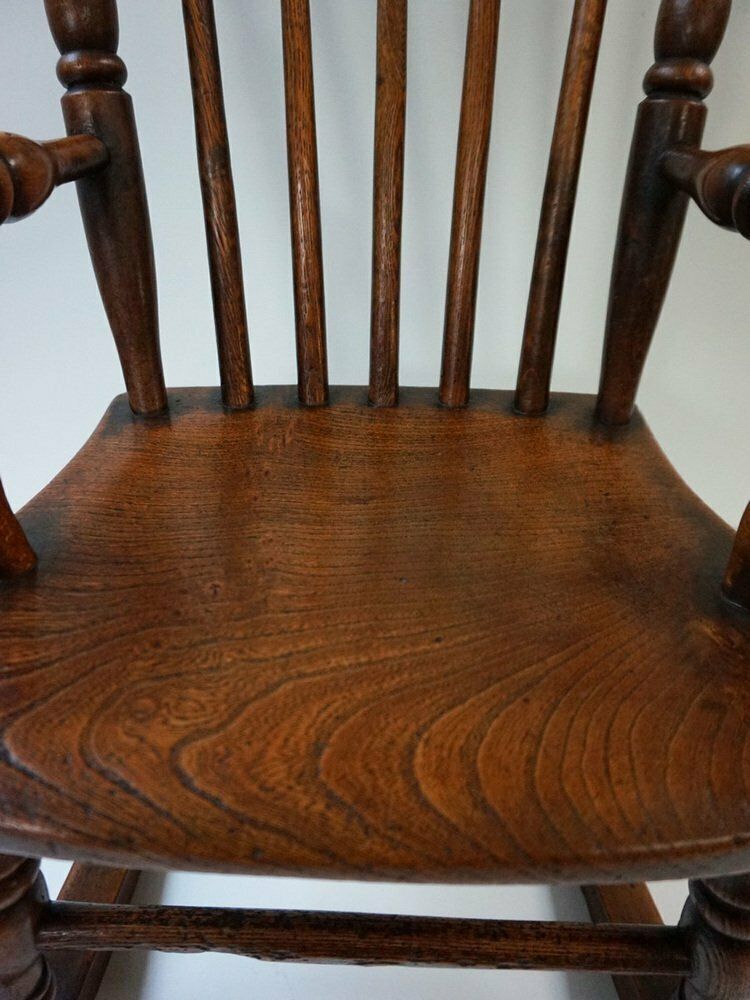 photo vinterior Antique Windsor Children's Rocking Chair, 1850
