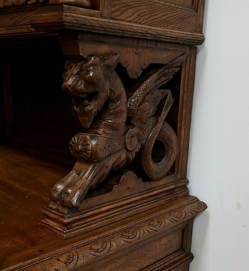 photo vintage Narrow Oak Display Cabinet, Louis XIII Style – Late 19th Century
