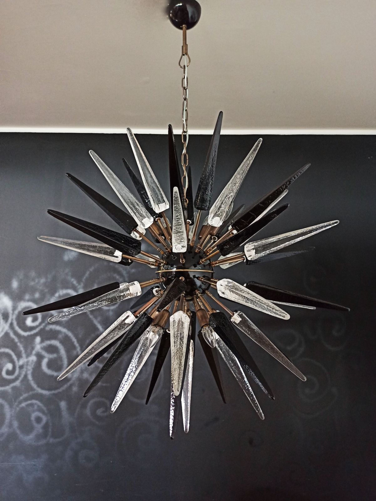 photo for sale Exceptional Murano Trasparent And Black Glass Sputnik Chandelier   51 Glasses