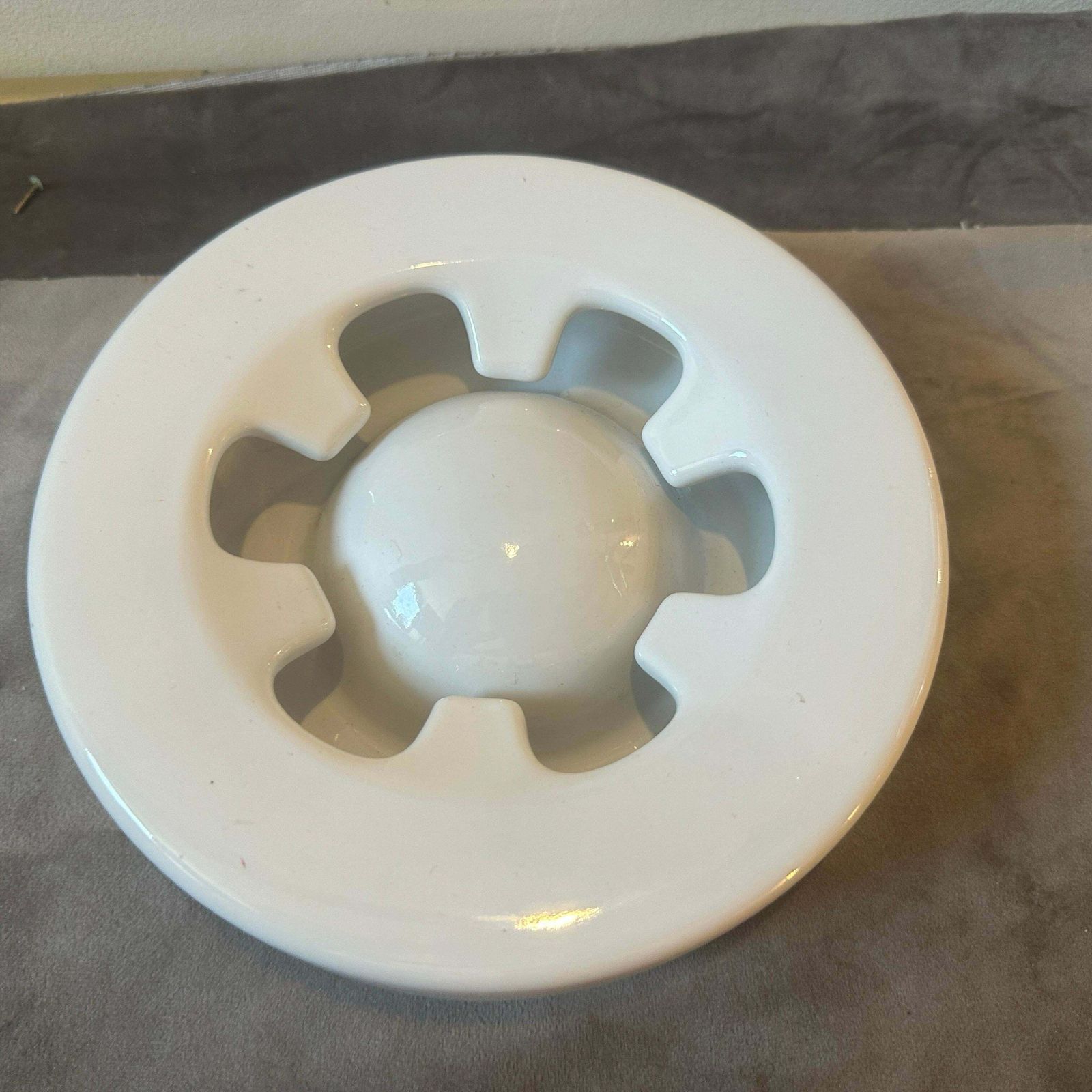 1970s Iconic Modernist White Ceramic Ashtray By Mangiarotti For F.Lli Brambilla photo Home Decor