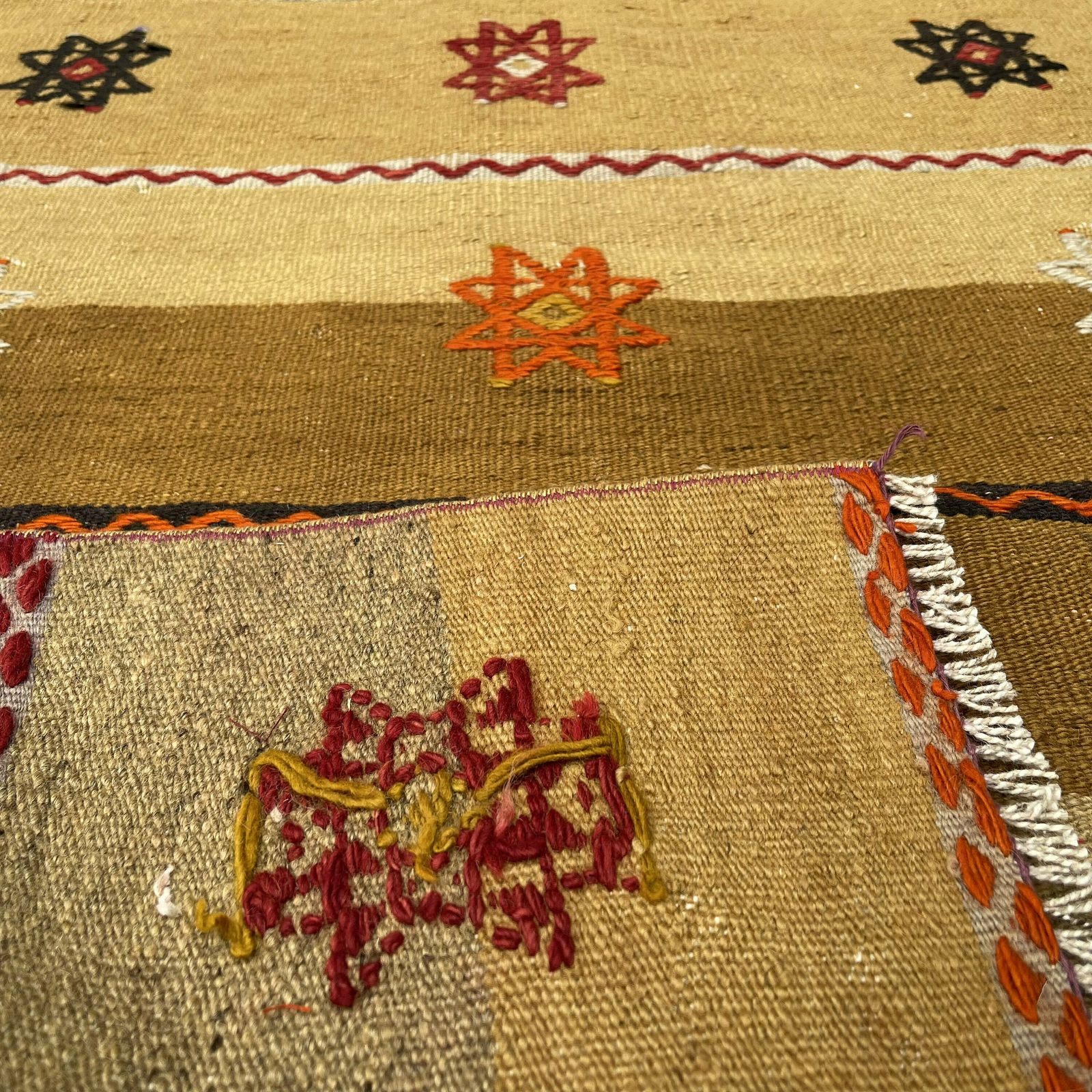 Traditional Turkish Mini Kilim Rug ,Vintage Anatolian Turkish Kelim 102 X 82 Cm photo for sale