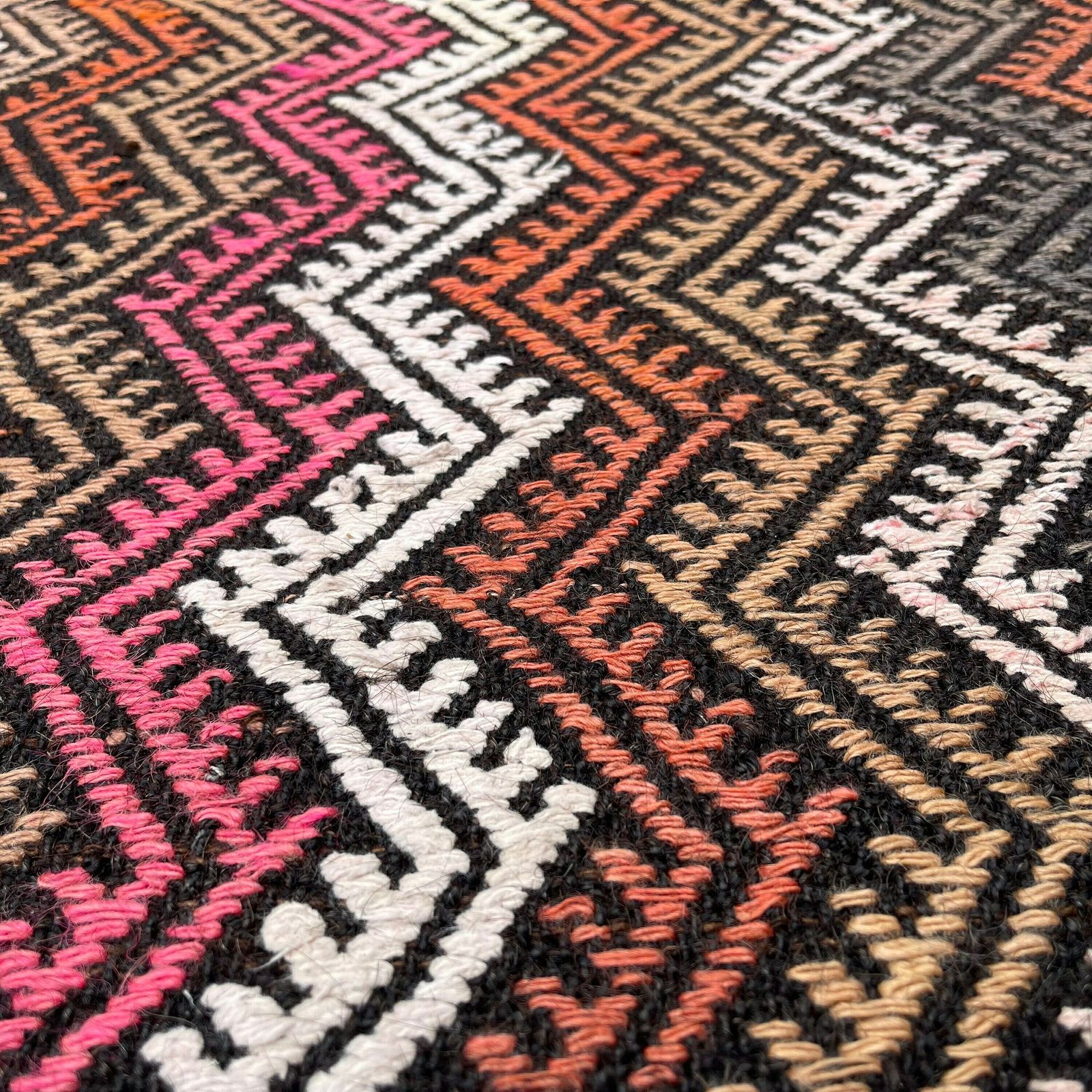 Traditional Turkish Mini Kilim Rug ,Vintage Anatolian Turkish Kelim photo for sale