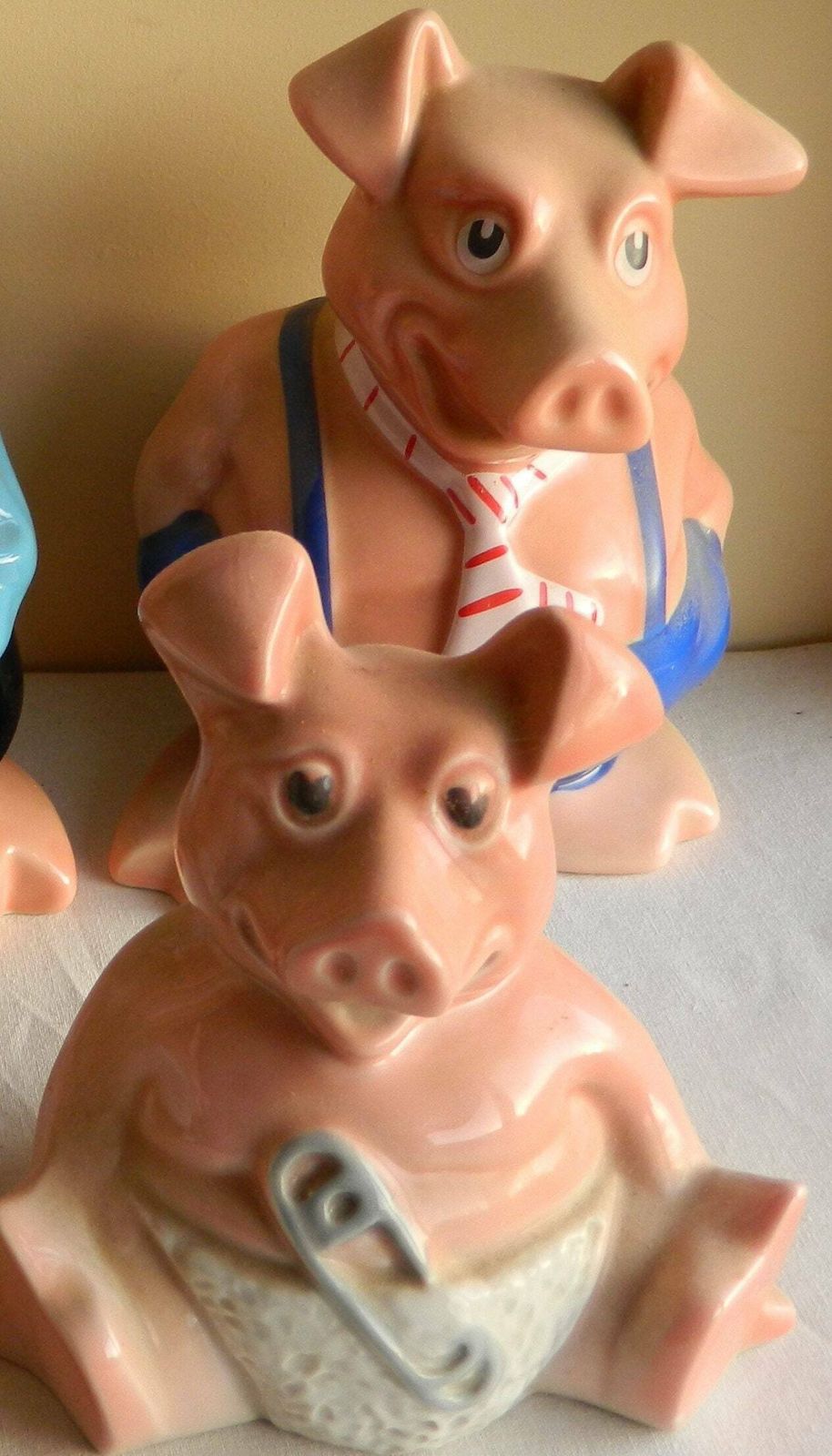 Wade Natwest Pigs, Full Set, Piggy Banks, In Ceramic, Pig Money Box, Newborn Baby Gift, Collection Items, Money Boxes, Gifts For Kids, photo Art