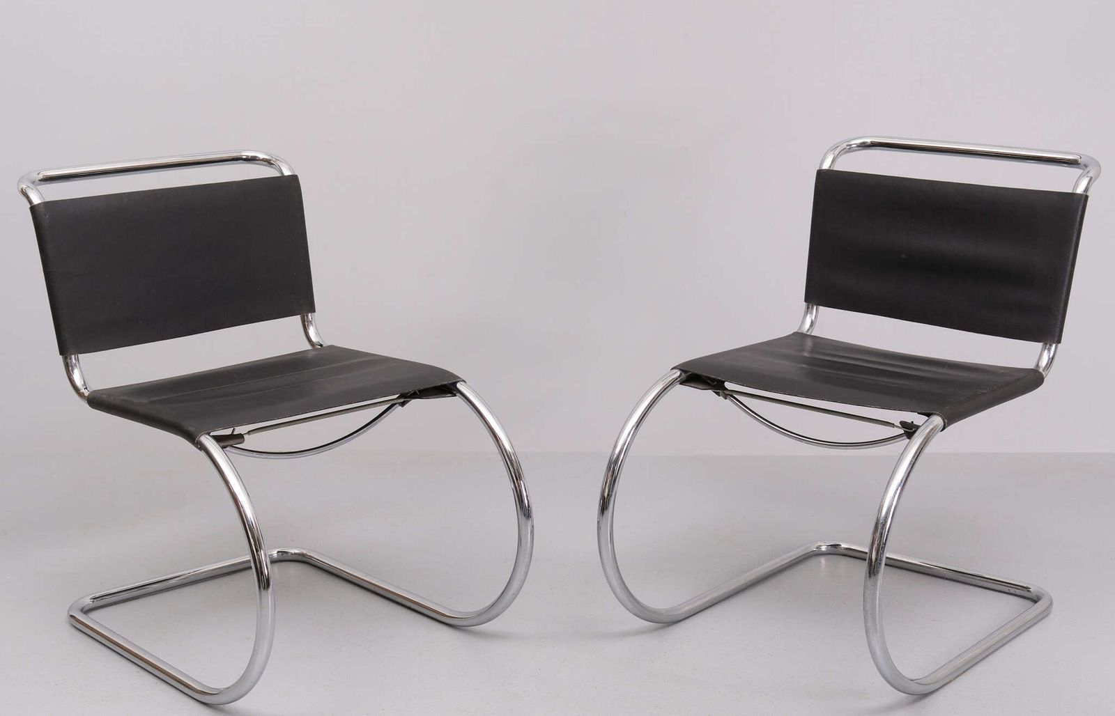 Early Set Ludwig Mies Van Der Rohe Mr10 Cantilever Chairs photo furniture