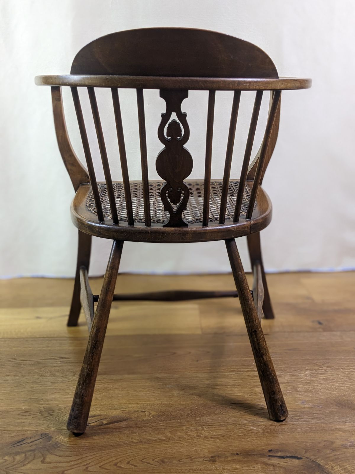 Very Pretty Victorian Rattan Cane Bergere Tub Chair From Late 19th Century With Half Spindle Back And Pierced Central Splat photo 249.0