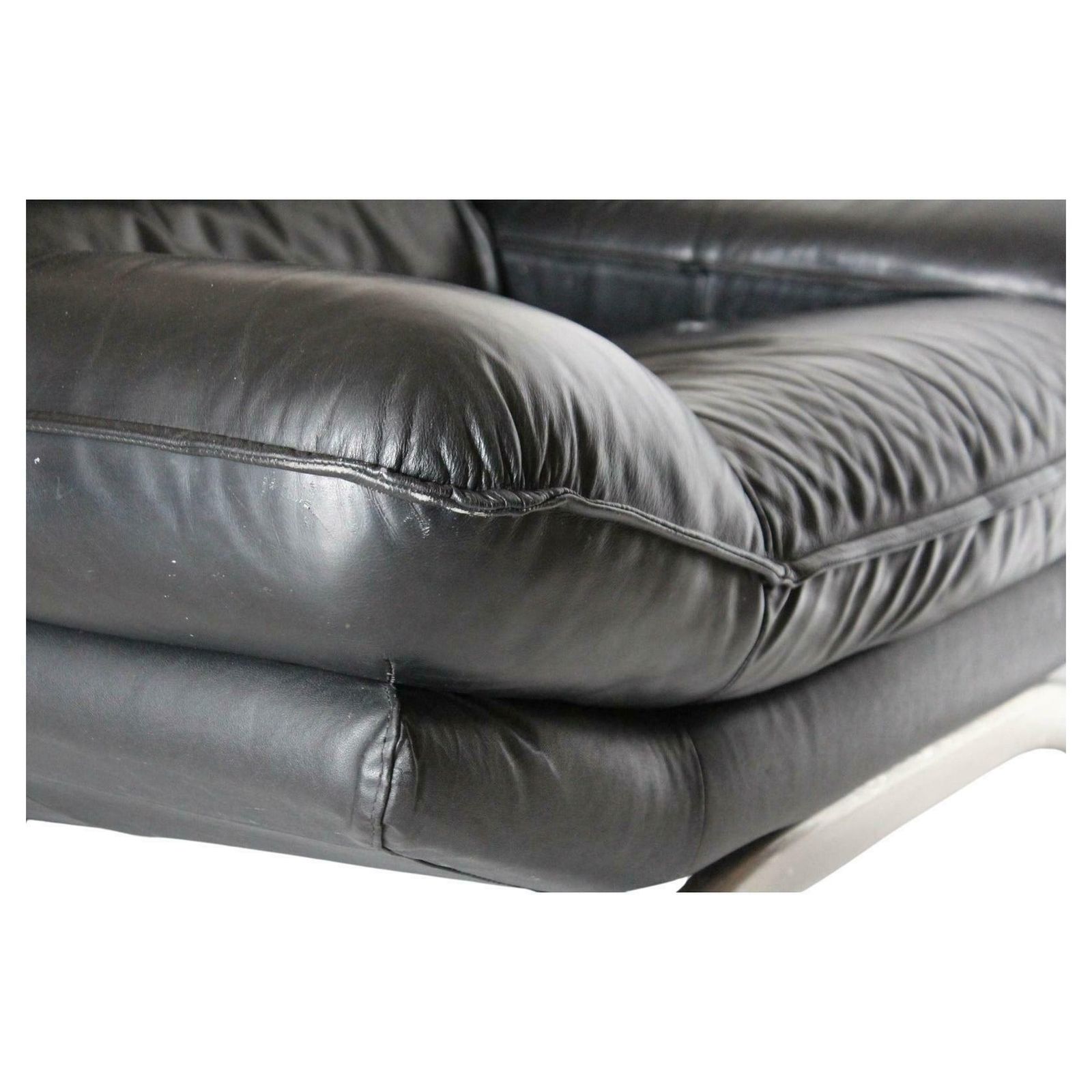 Furniture Large Post Modern Black Leather Armchair, Nicoletti Salotti For Avanti, Italy 1980 photo