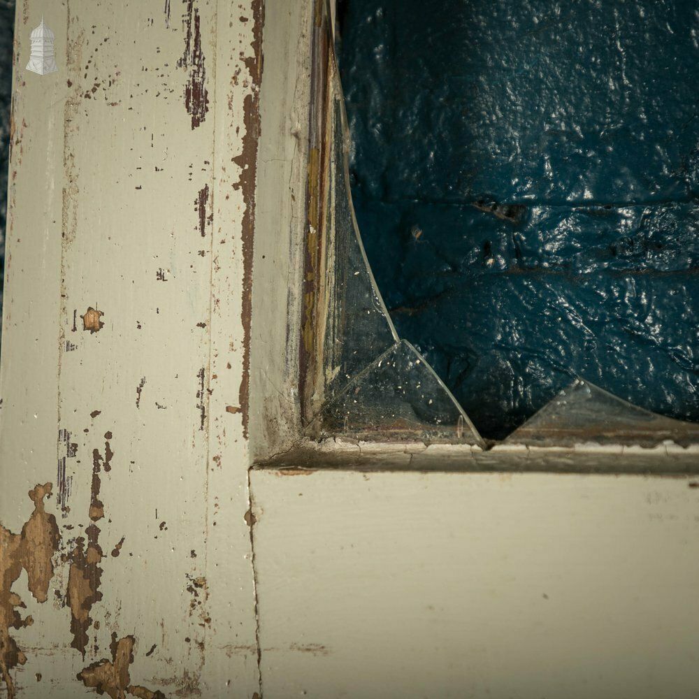 photo vinterior Glazed Pine Door, Distressed Paint Finish