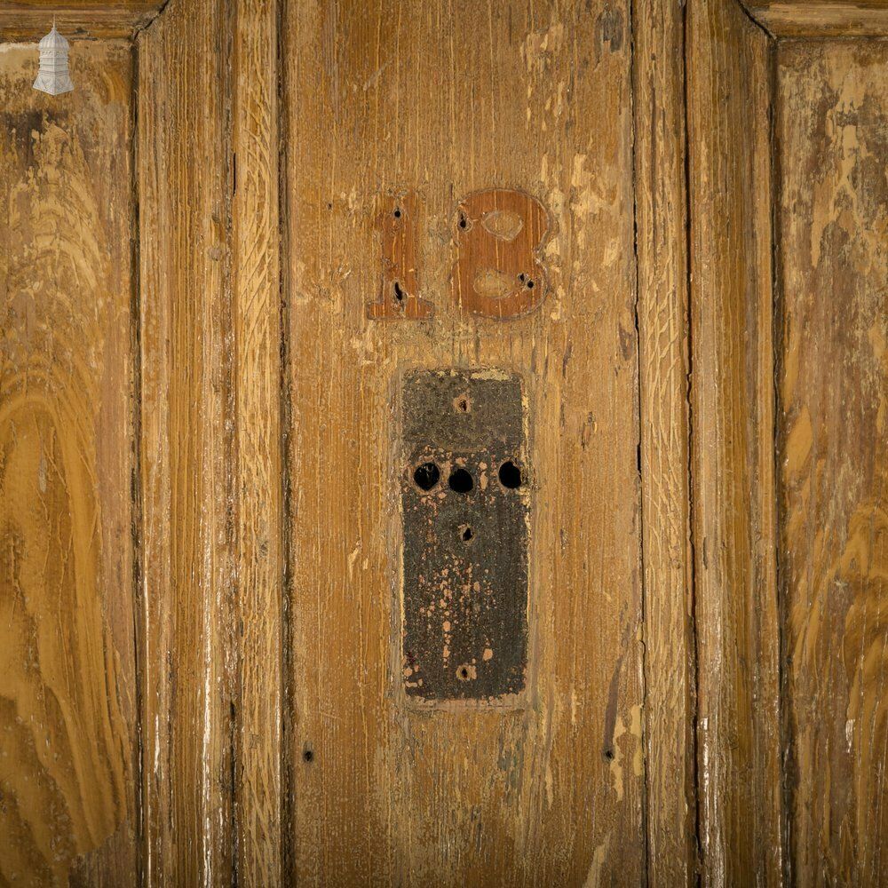 photo furniture Pine Panelled Door, Moulded 4 Panel Front Door