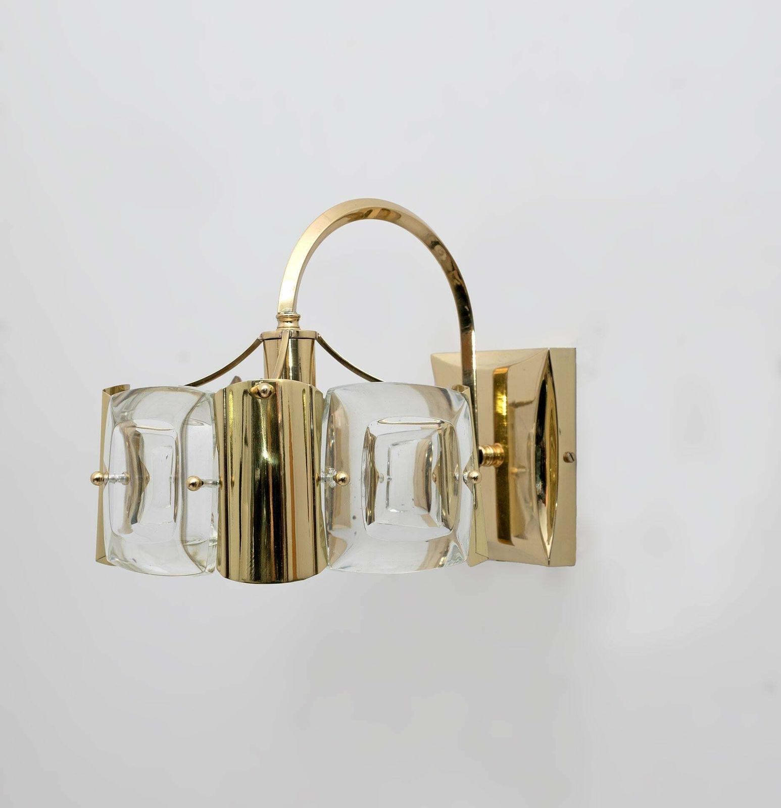 Oscar Torlasco Mid Century Modern Italian Glass And Brass Sconces By Stilkronen photo vinterior