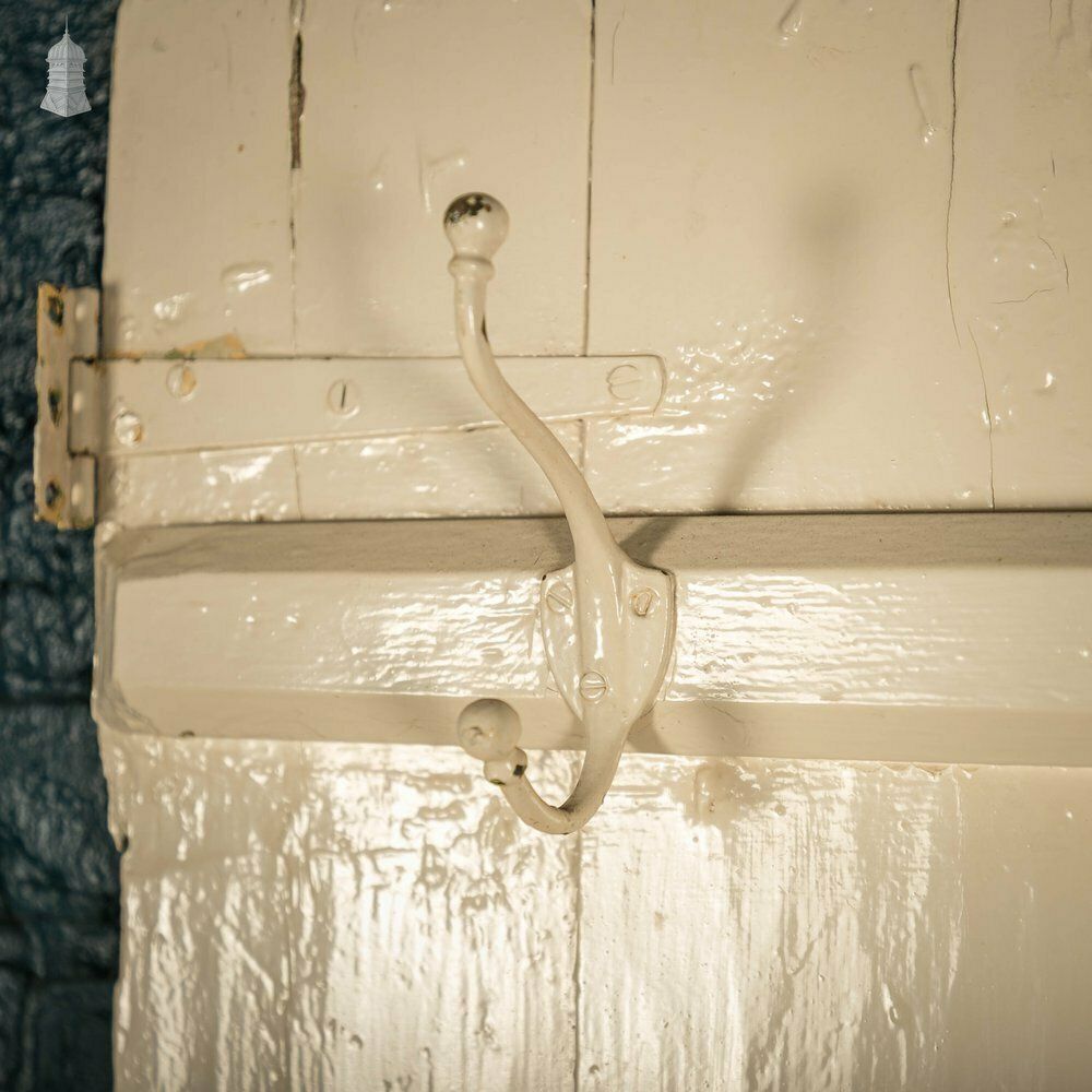 photo vintage Plank And Ledge Door, 19th C French With White Painted Finish