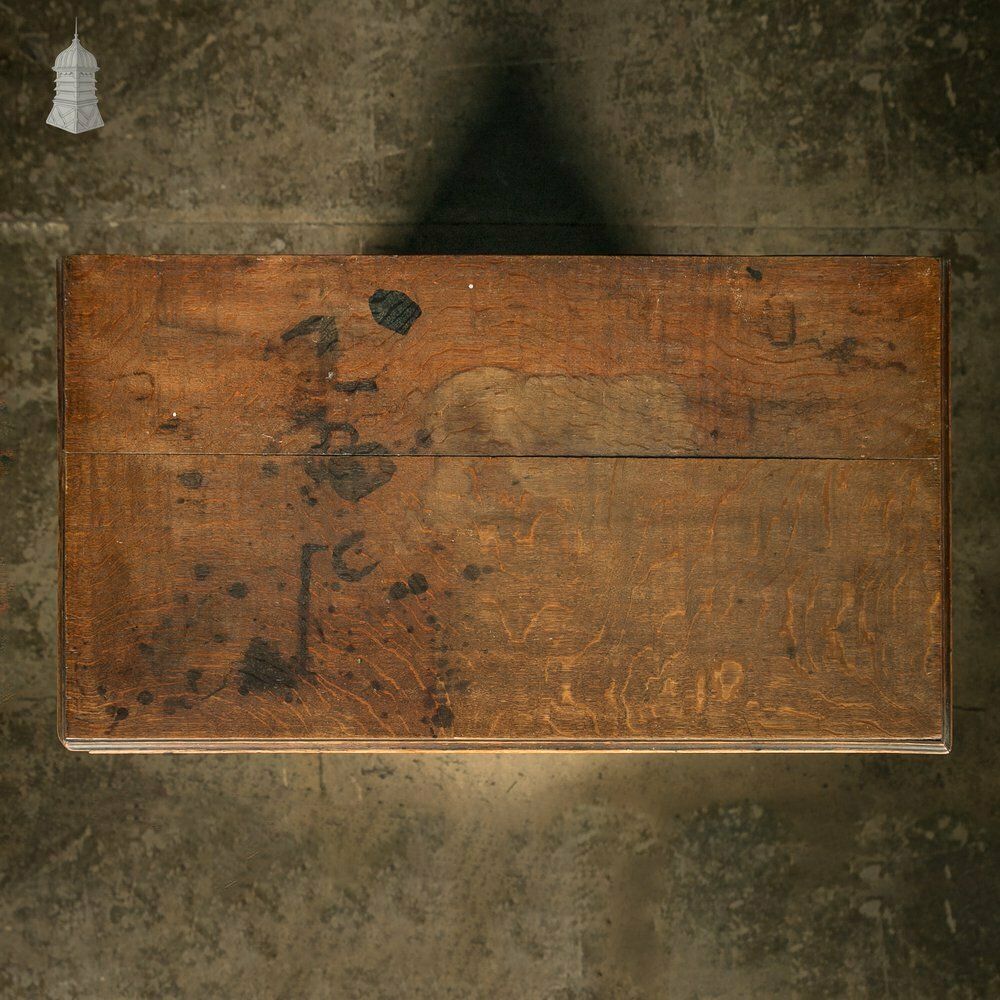 photo furniture Chest Of Drawers, George III, Oak 2 Over 3 Drawer With Brass Sphinx Pull Handles